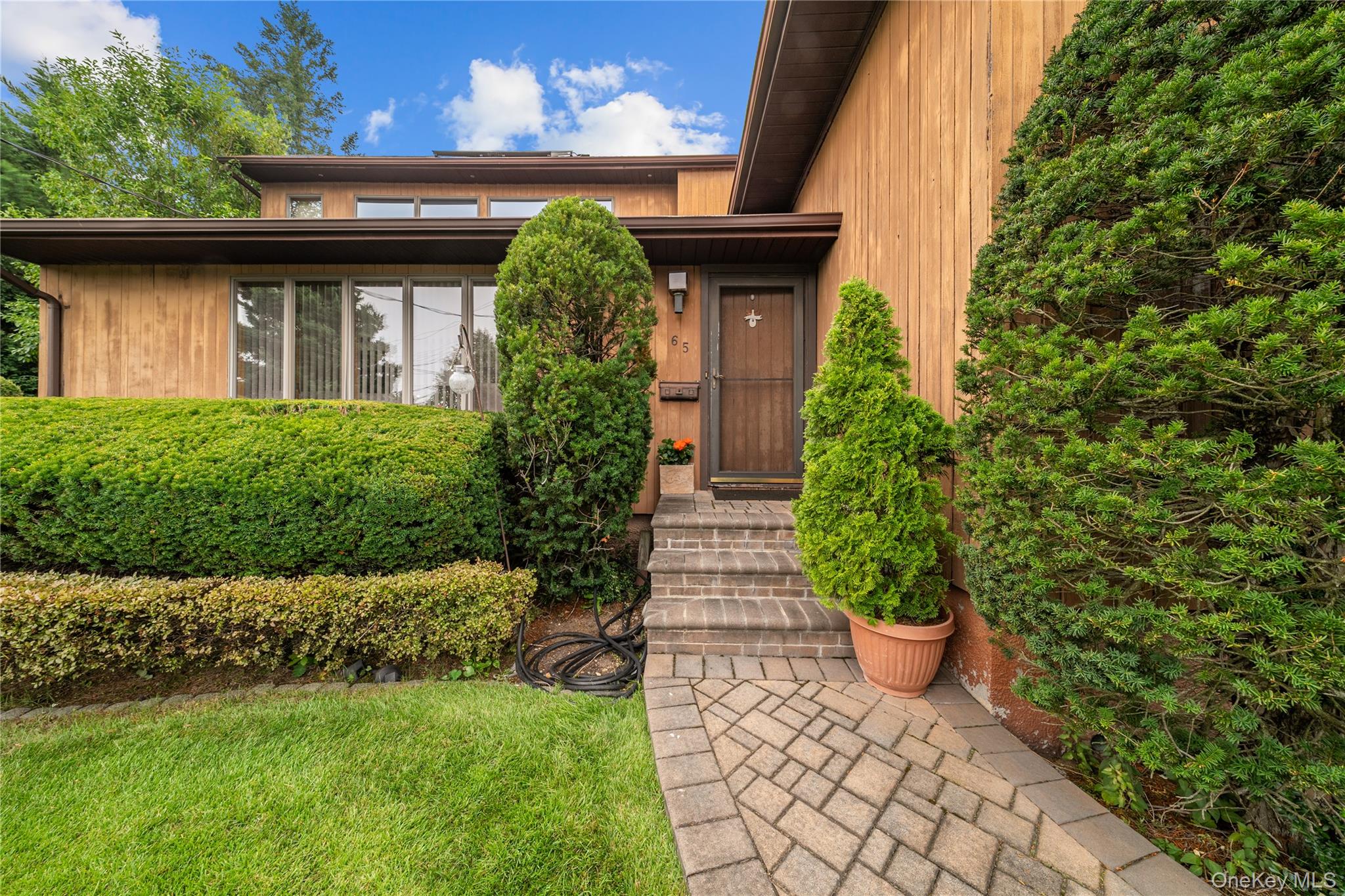 65 Elmtree Lane Property Photo 4