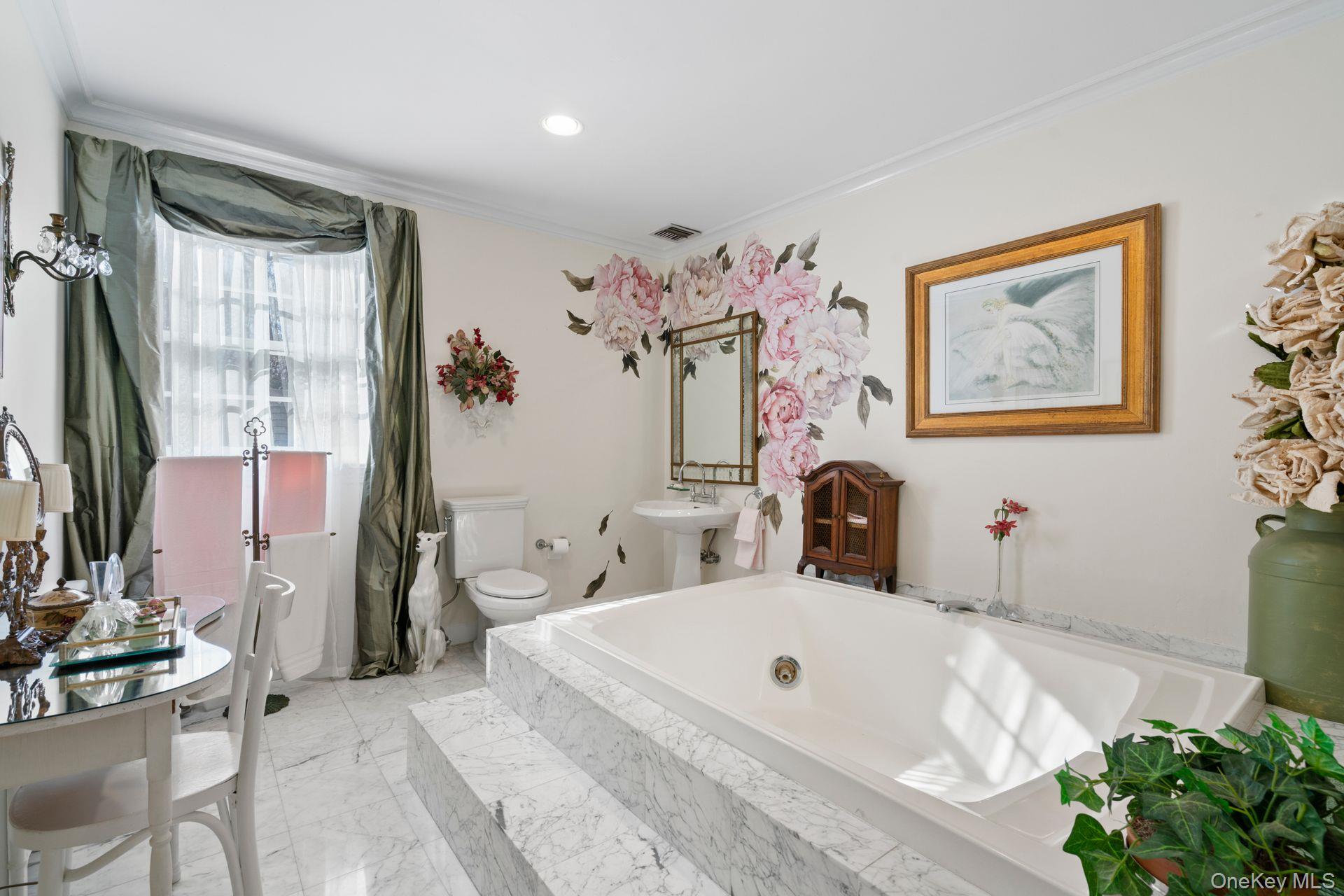 8 Stonegate Lane Property Photo 24