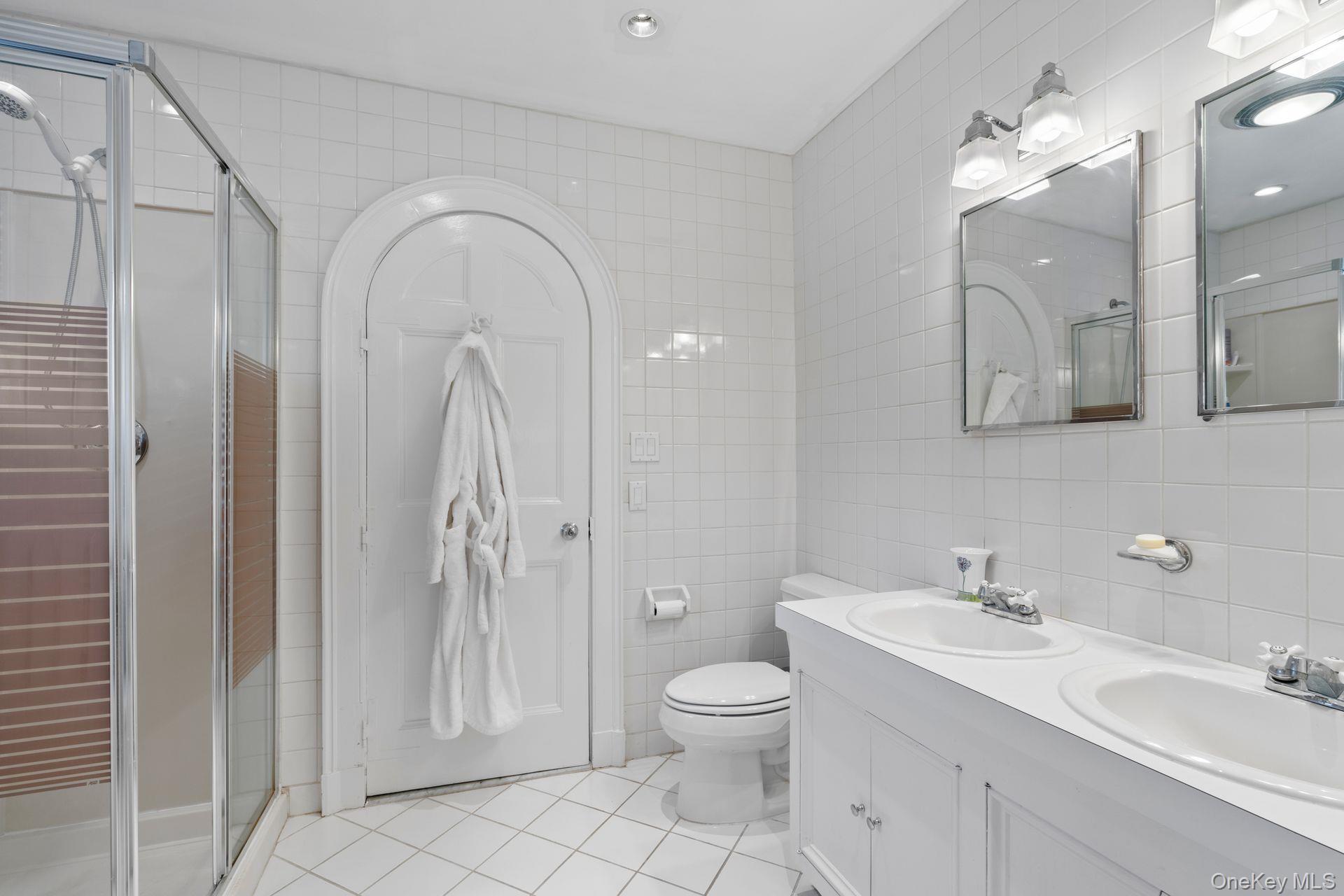 8 Stonegate Lane Property Photo 30