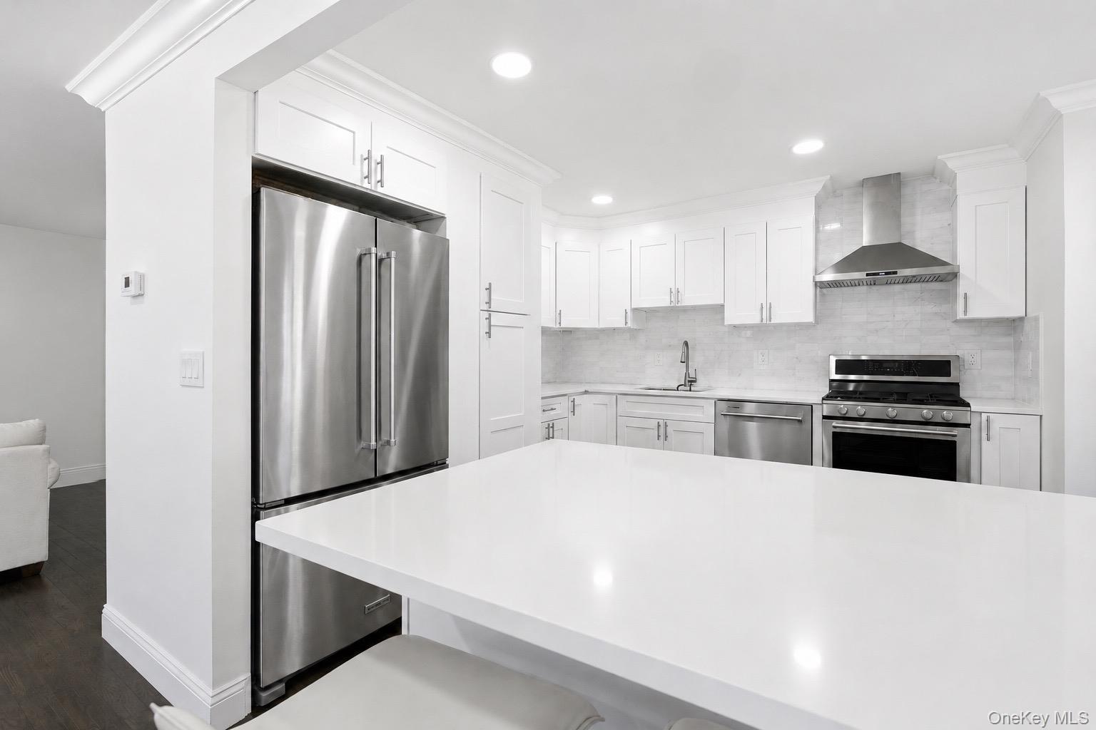 2 Taft Avenue Property Photo 8