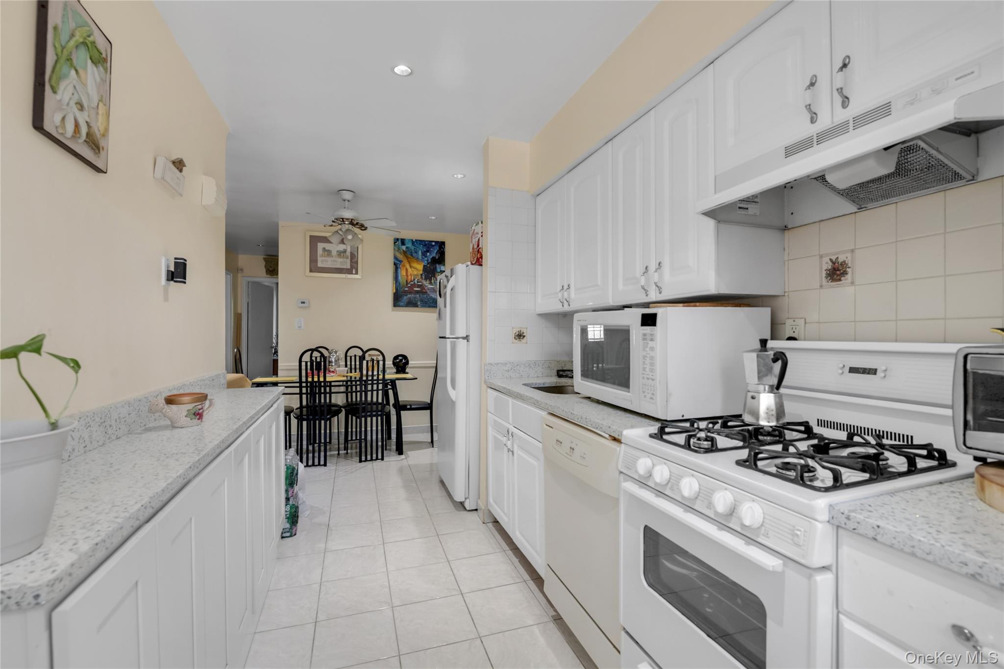 3008 79th Street Property Photo 4