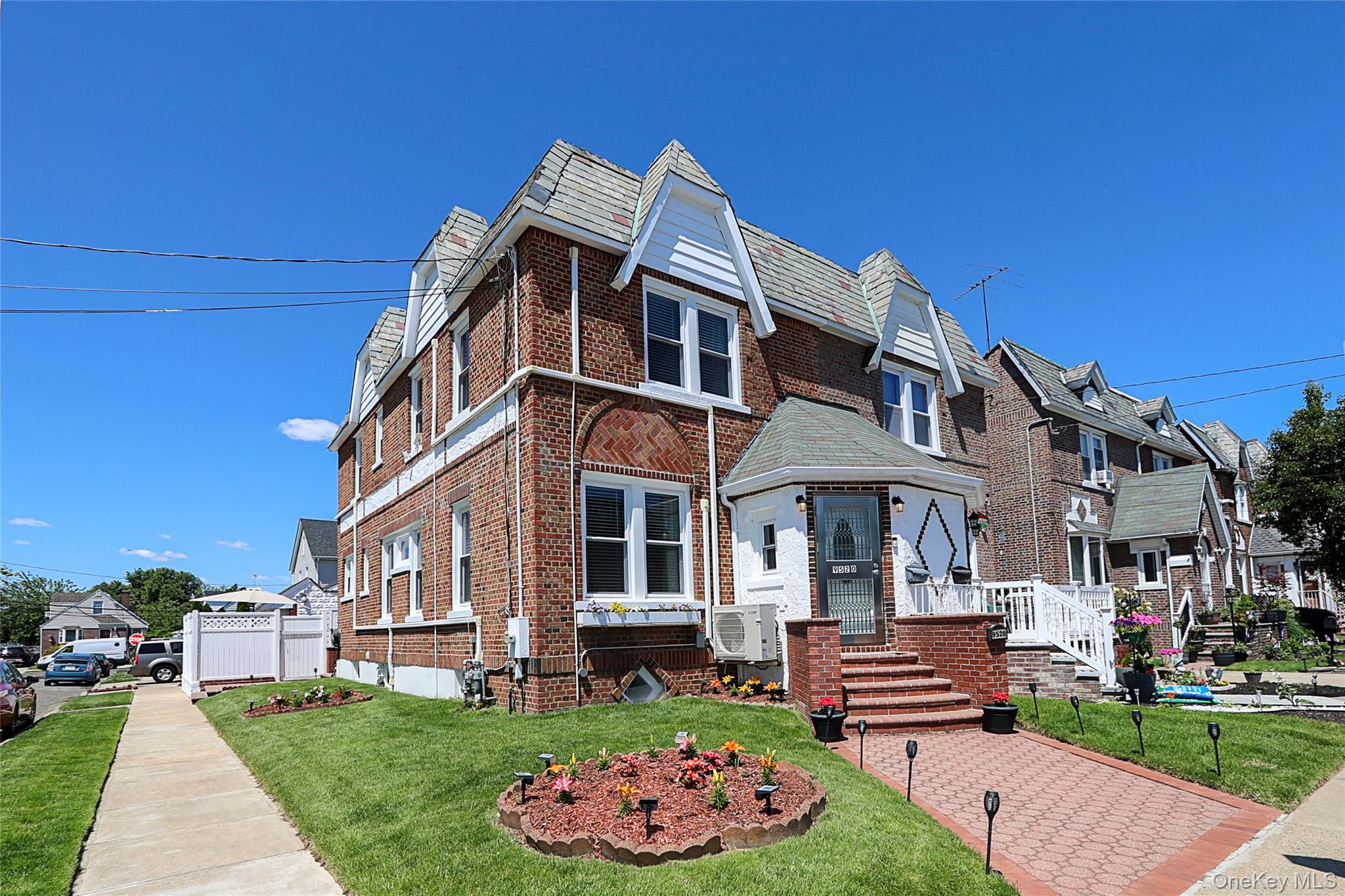 95-20 239th Street Property Photo 1
