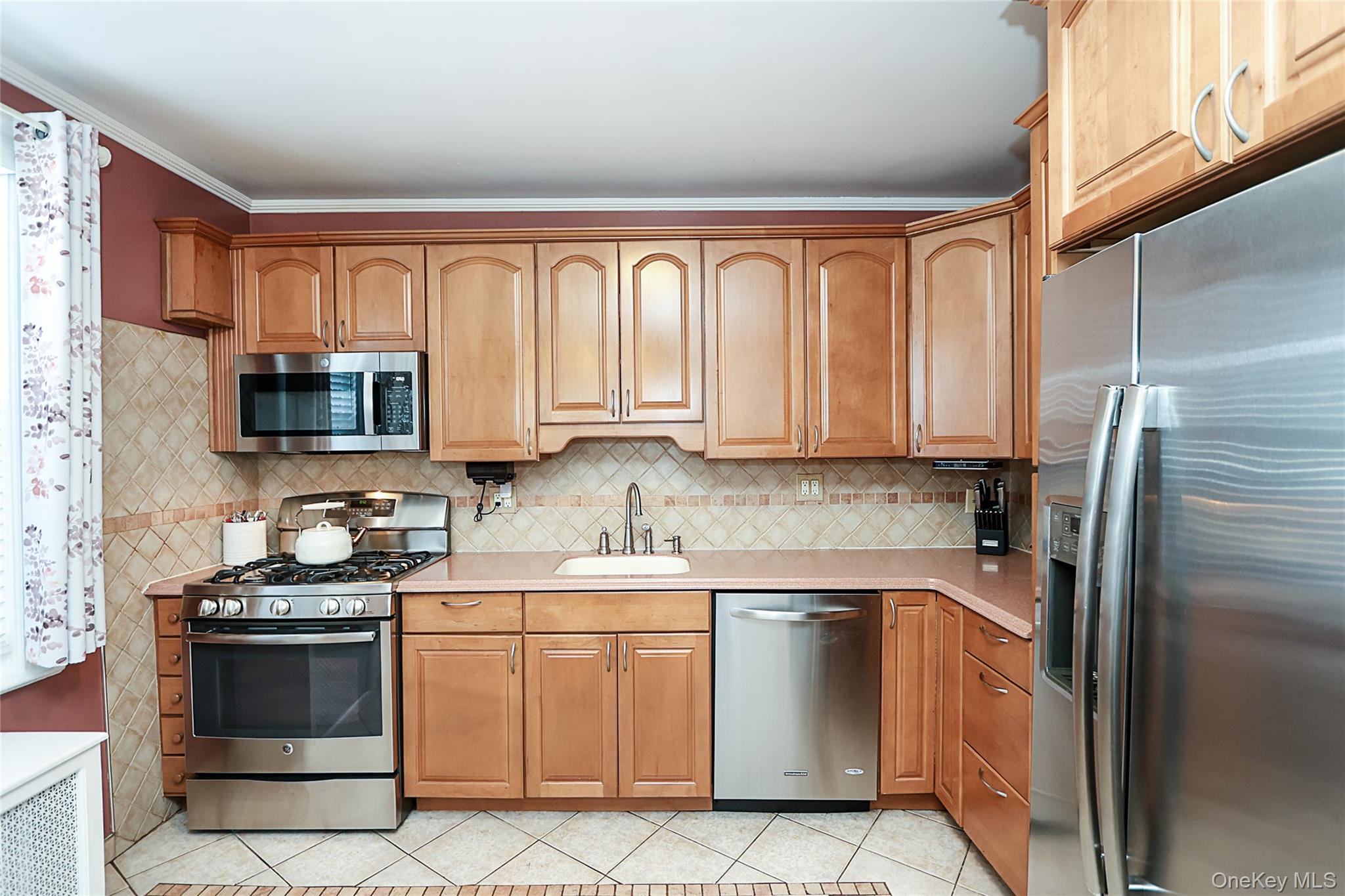 95-20 239th Street Property Photo 12