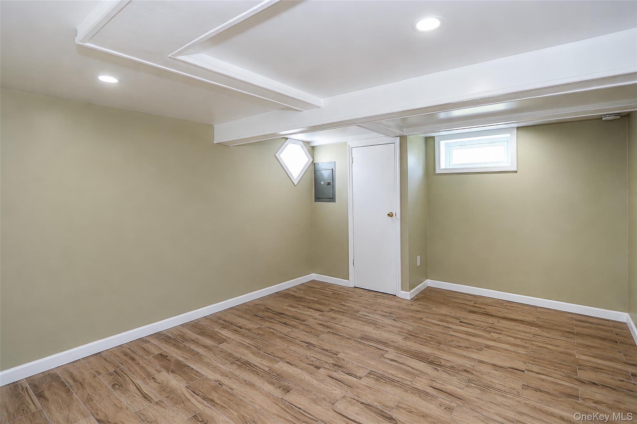 95-20 239th Street Property Photo 33