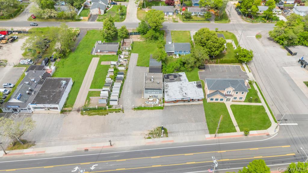 1189 Montauk Highway Property Photo 4
