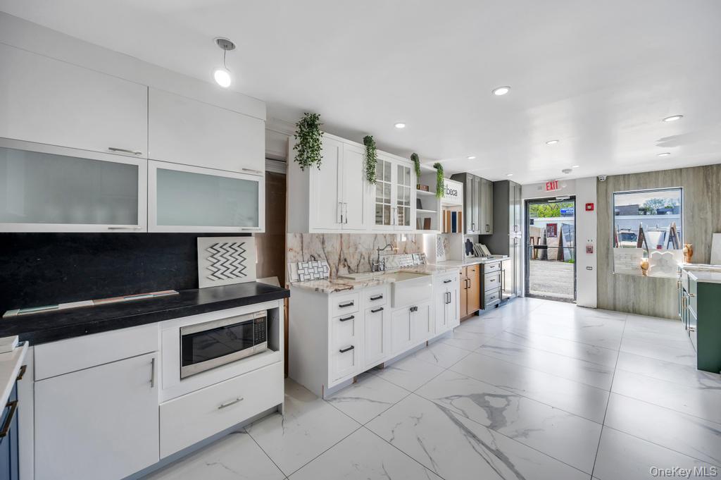 1189 Montauk Highway Property Photo 17