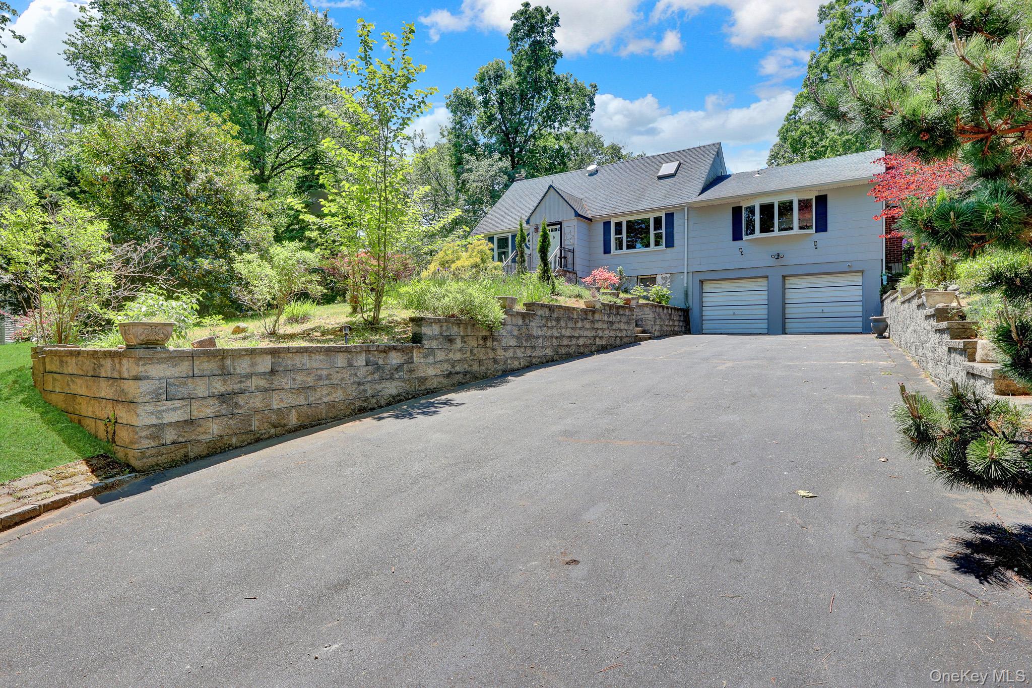 100 Elwood Road Property Photo 3