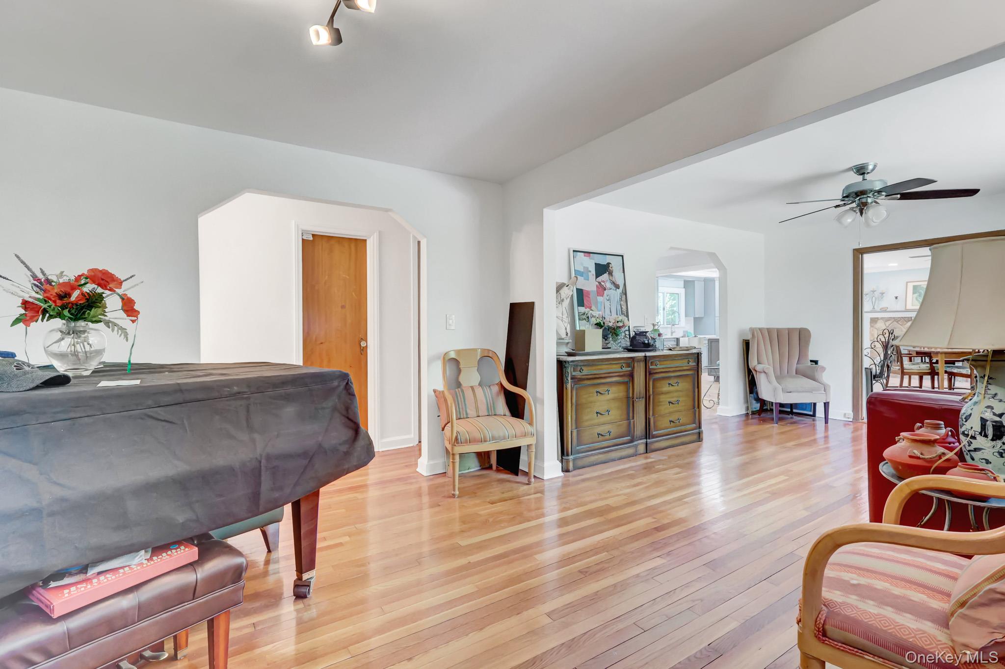 100 Elwood Road Property Photo 16