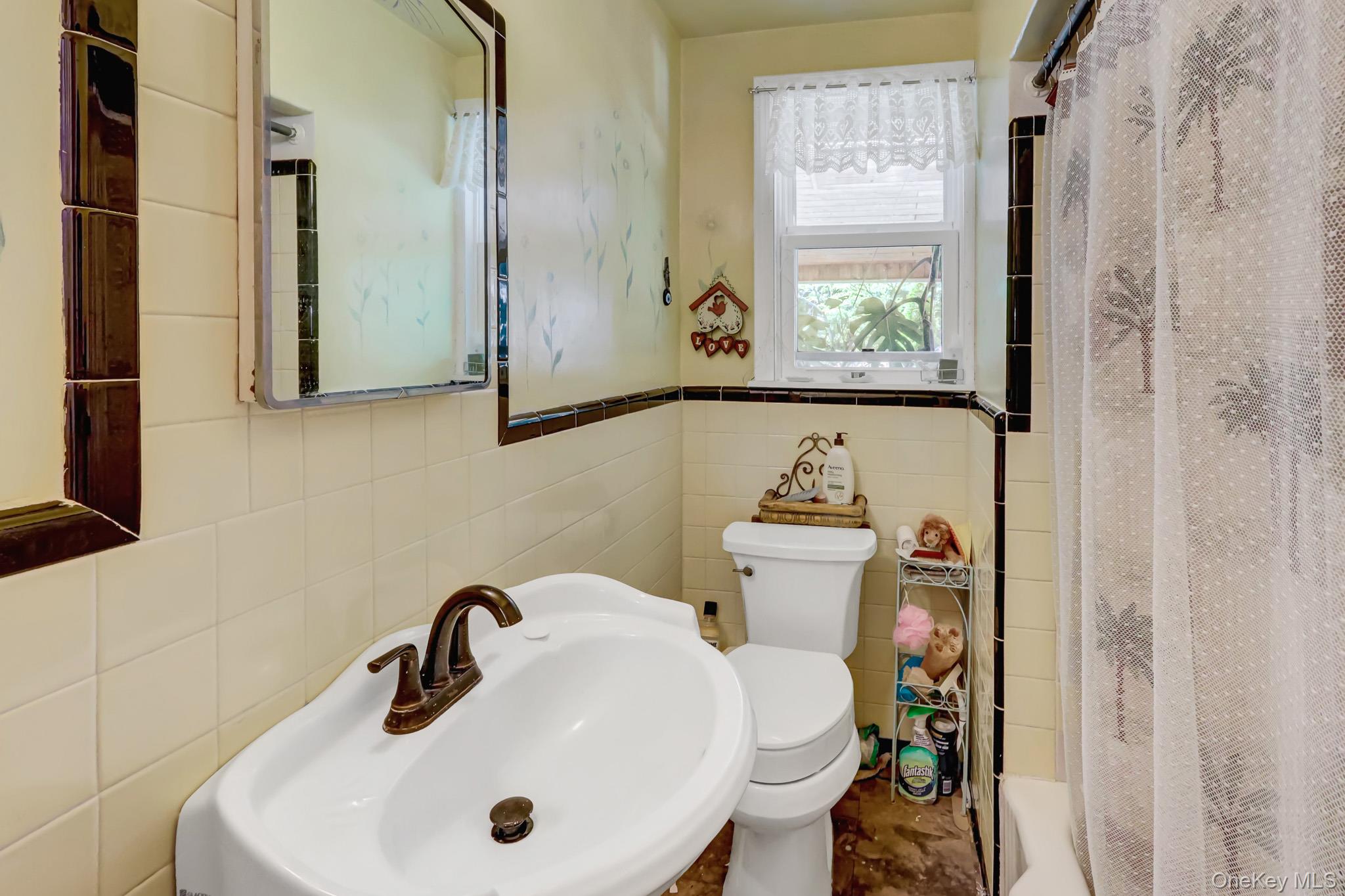 100 Elwood Road Property Photo 18