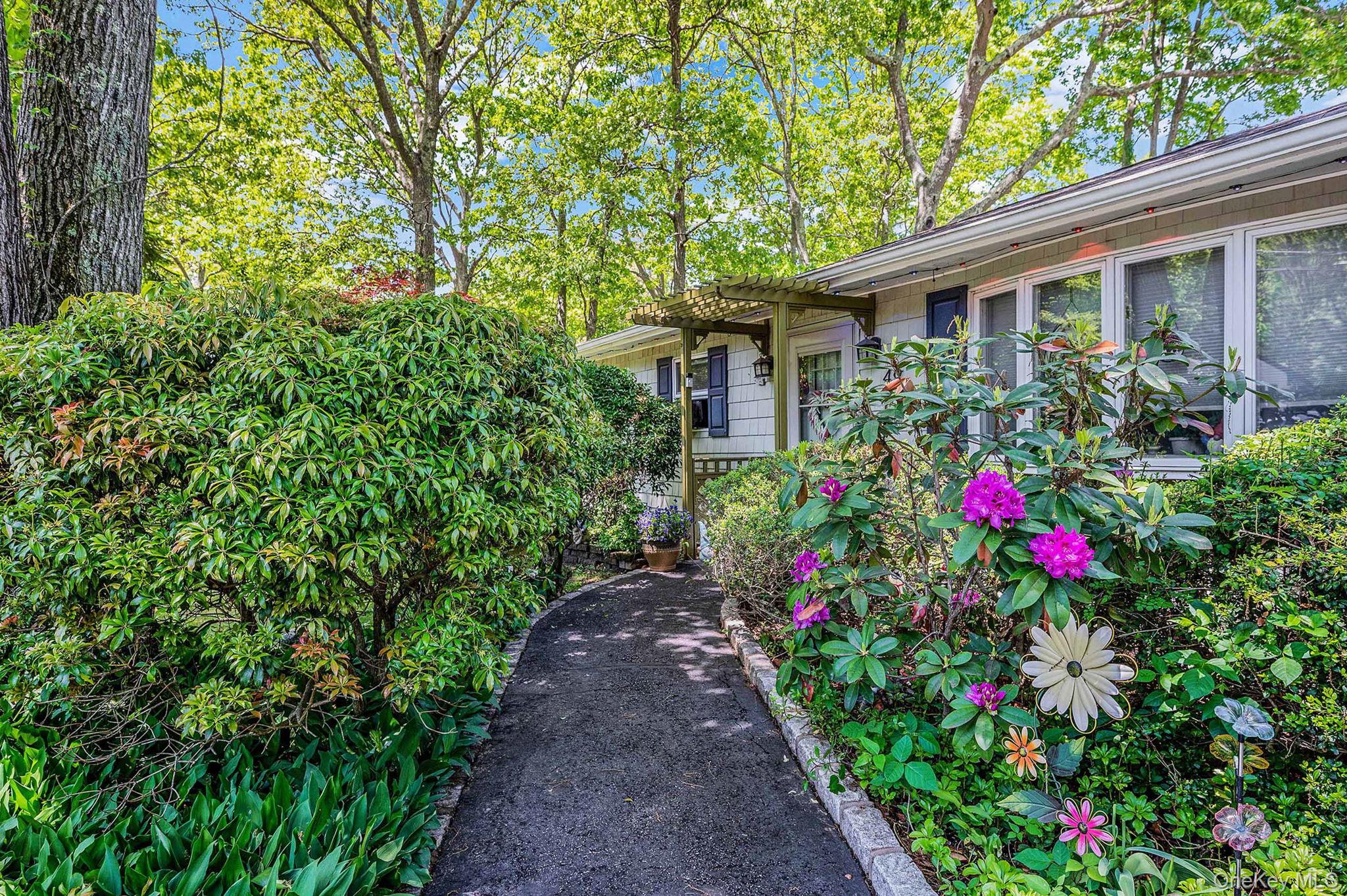 49 Washington Avenue Property Photo 3