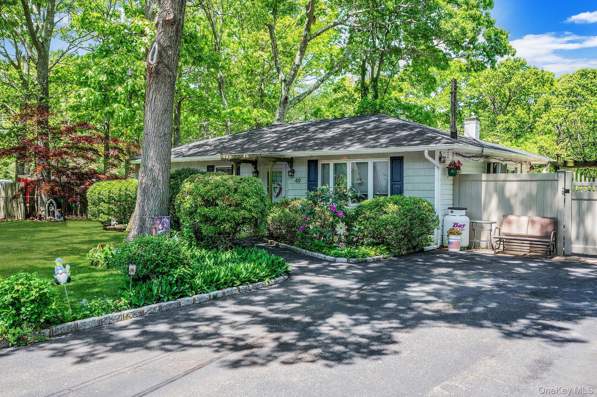 49 Washington Avenue Property Photo 4