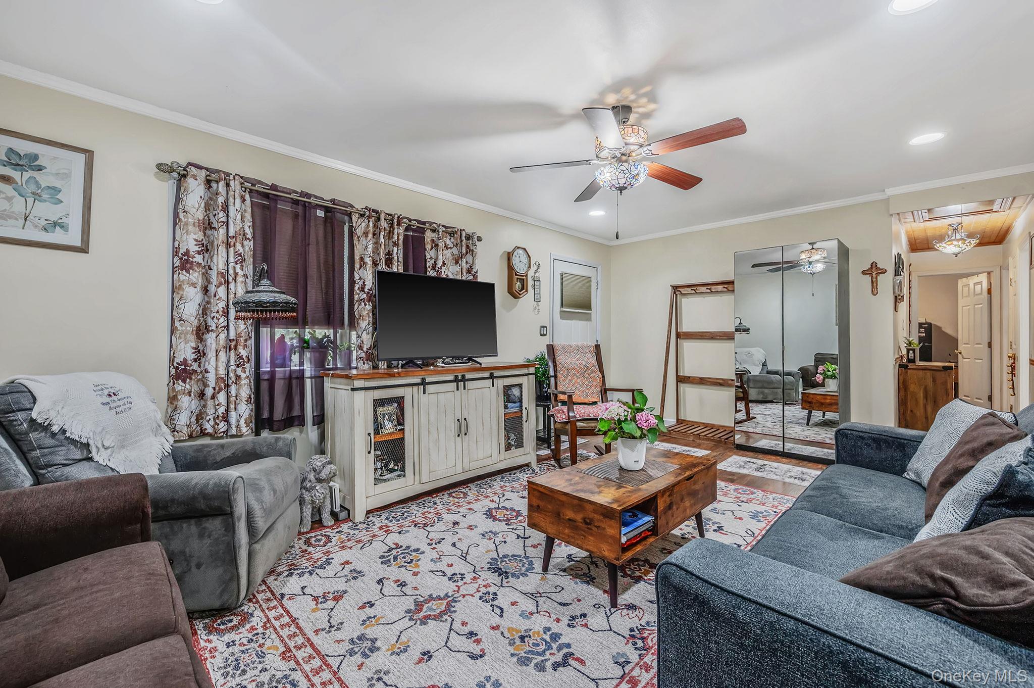 49 Washington Avenue Property Photo 7