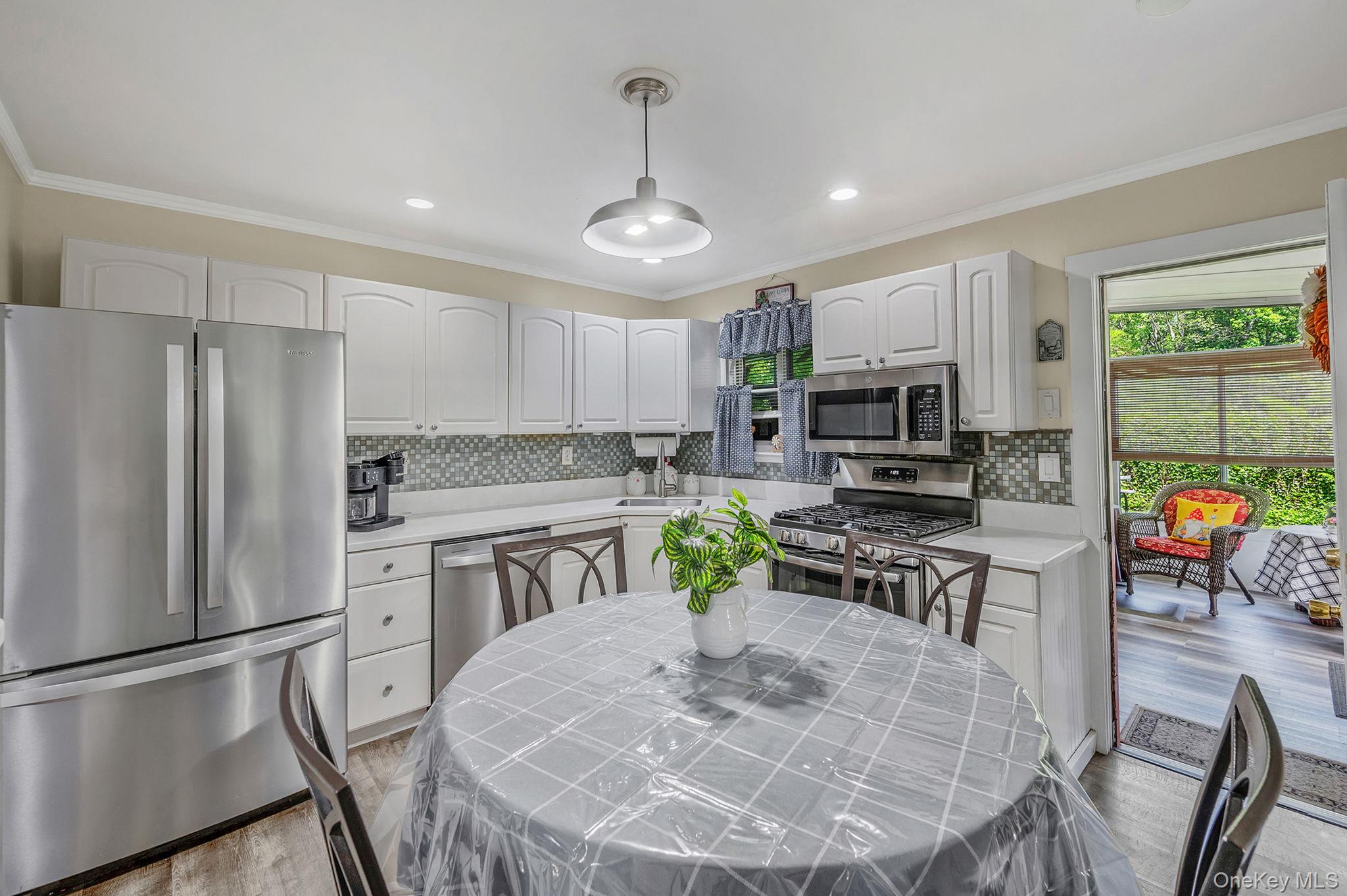 49 Washington Avenue Property Photo 12