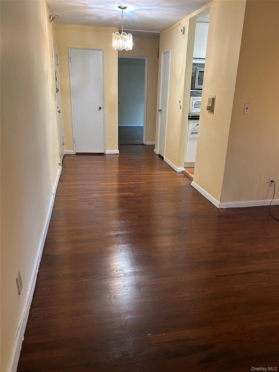 365 Bronx River Road 3j Property Photo 3