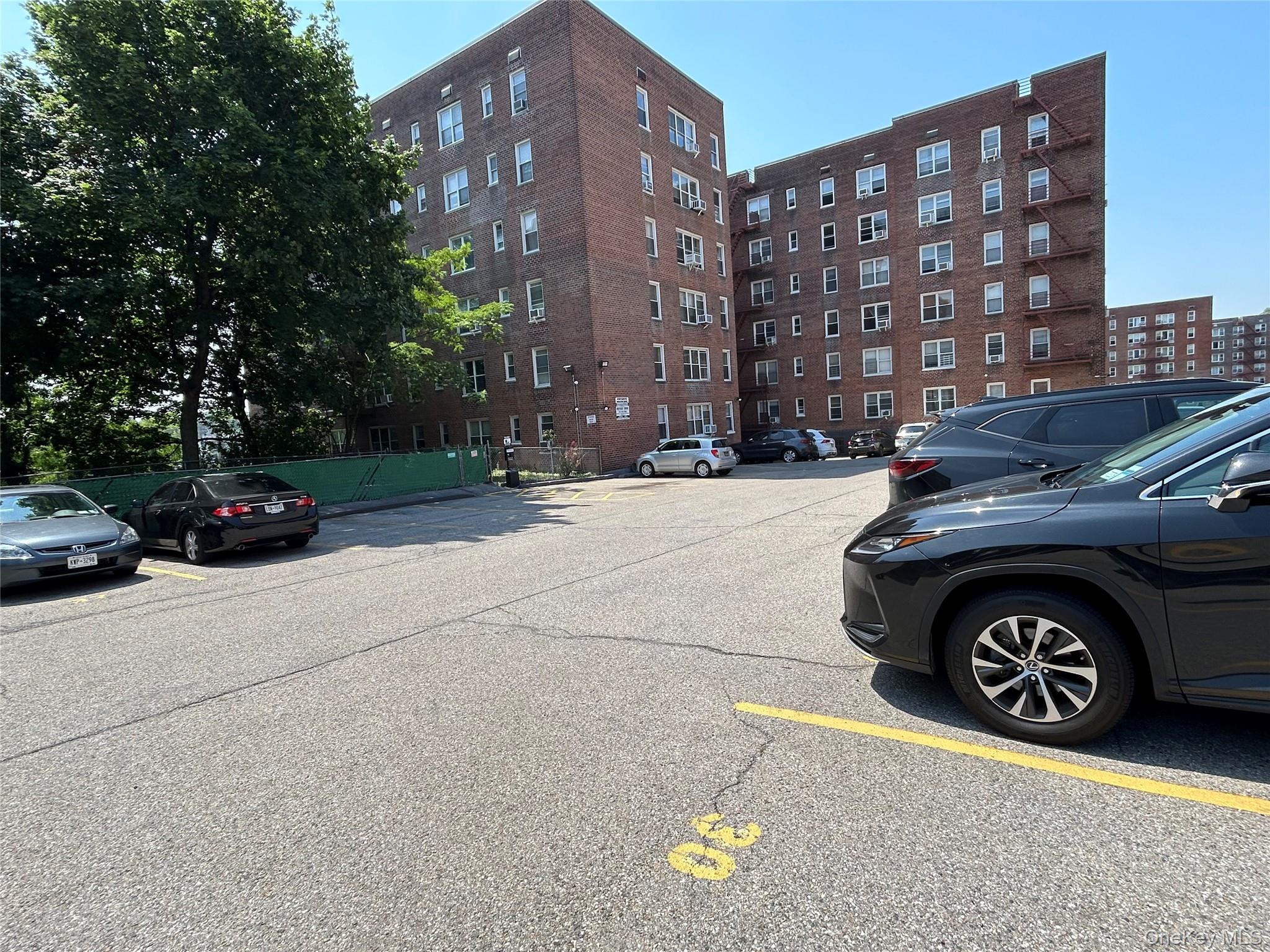 365 Bronx River Road 3j Property Photo 22