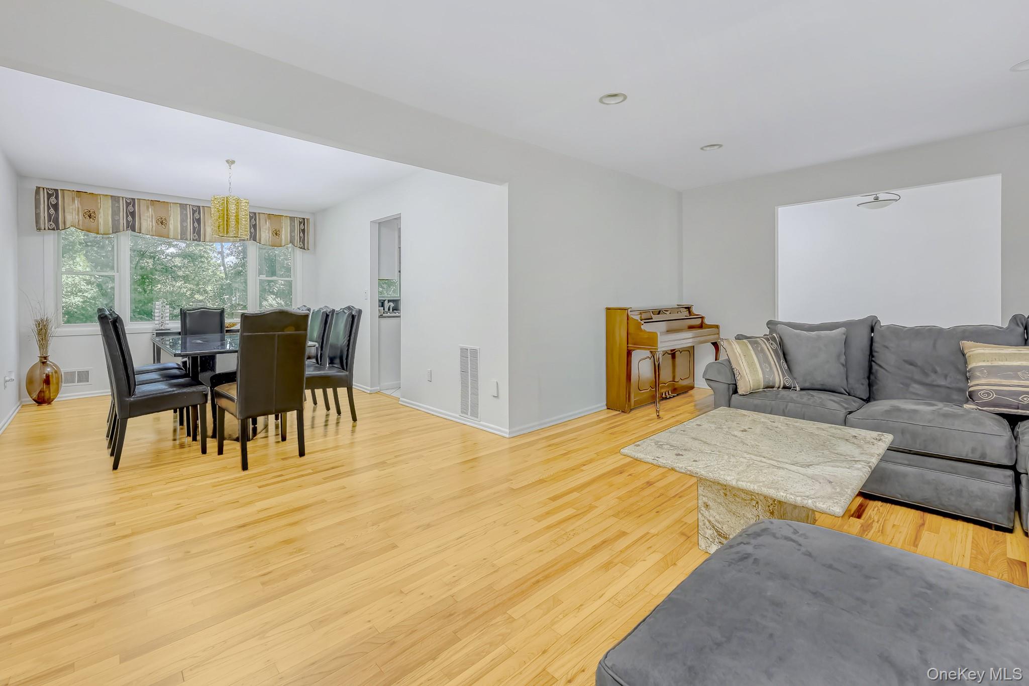 20 Dolphin Road Property Photo 4