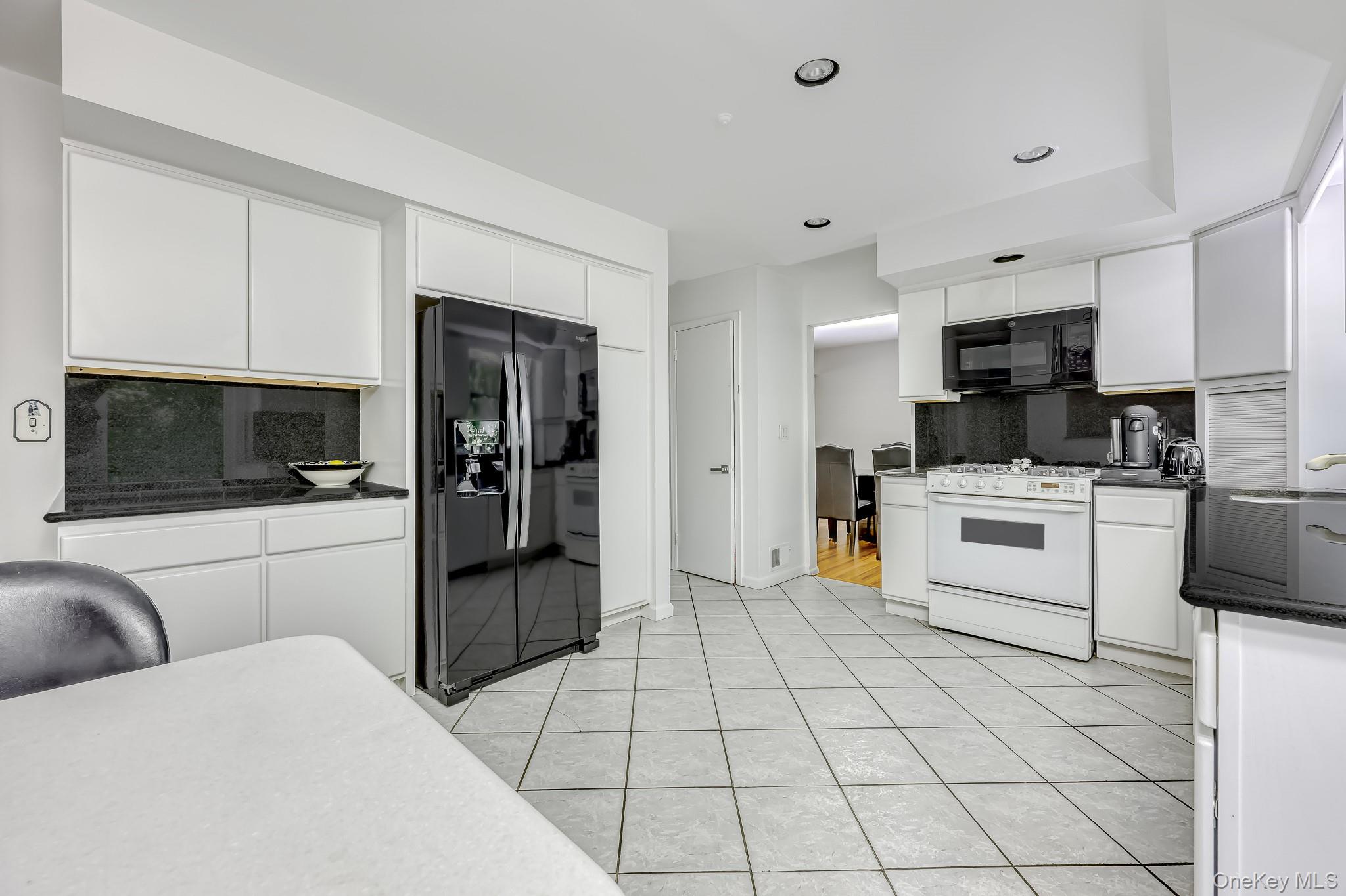 20 Dolphin Road Property Photo 8