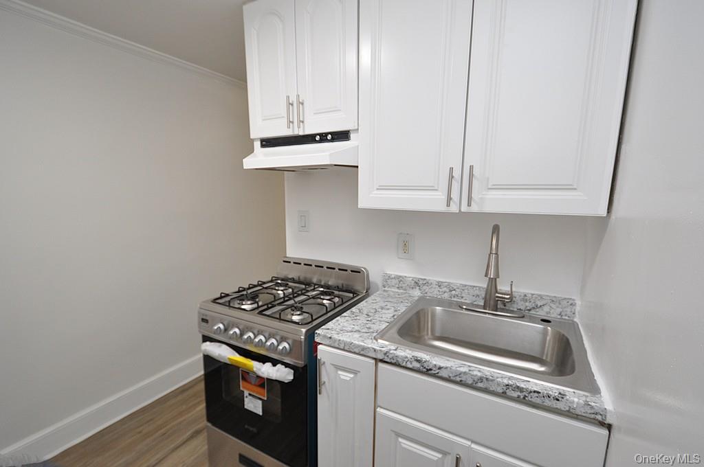 155 Garth Road B1 Property Photo 11