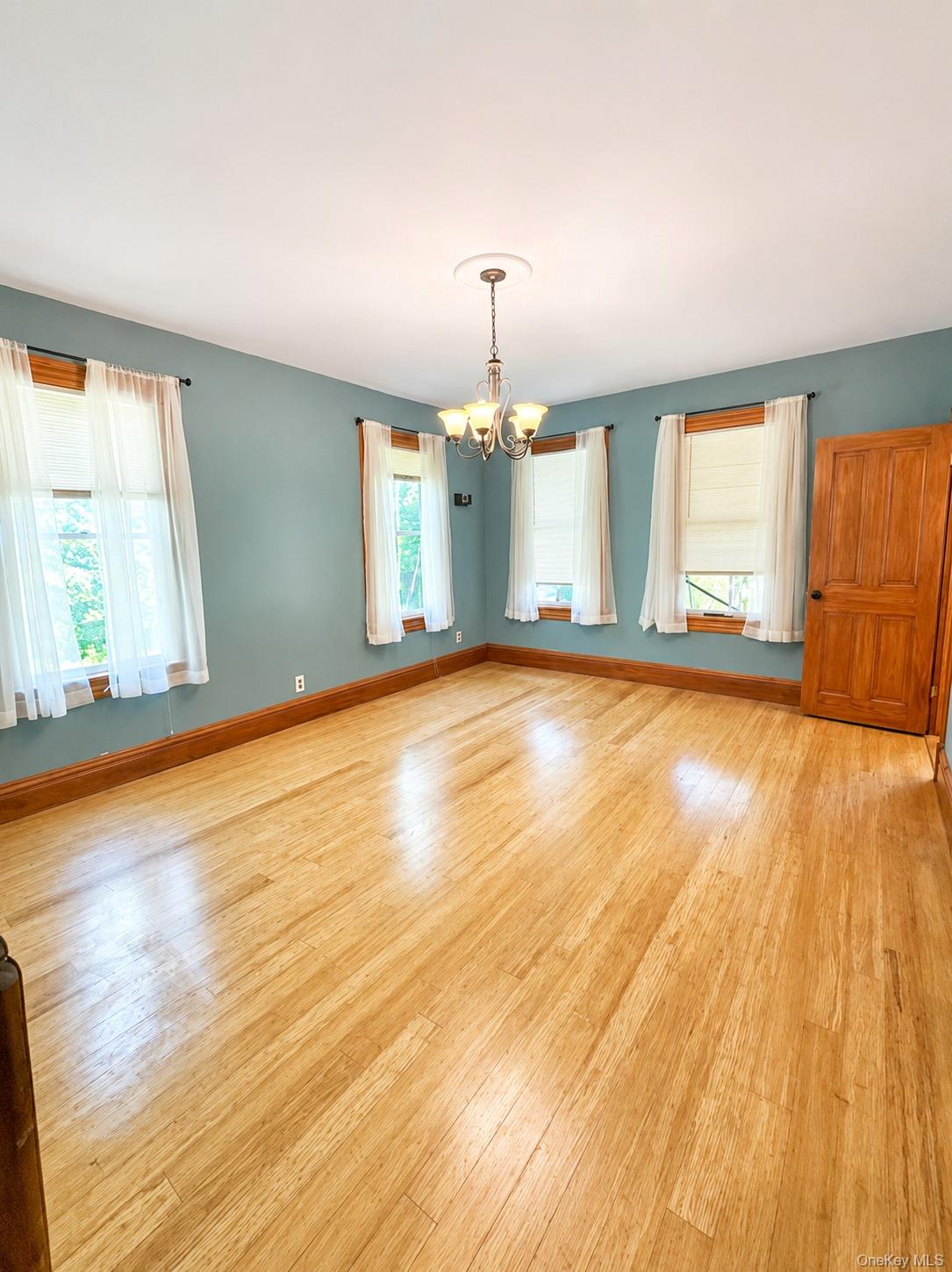 248 N Highland Avenue Property Photo 5