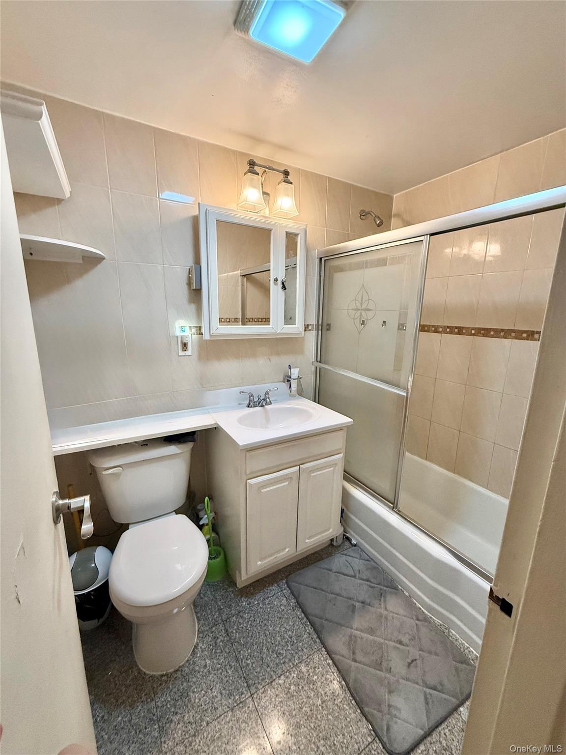 138-70 Elder Avenue 7g Property Photo 2
