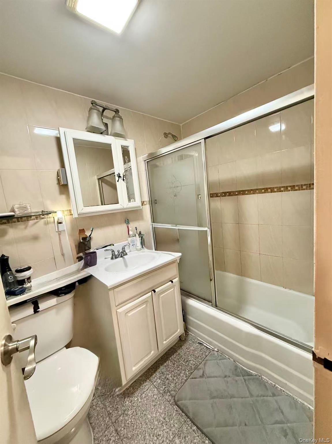 138-70 Elder Avenue 7g Property Photo 5