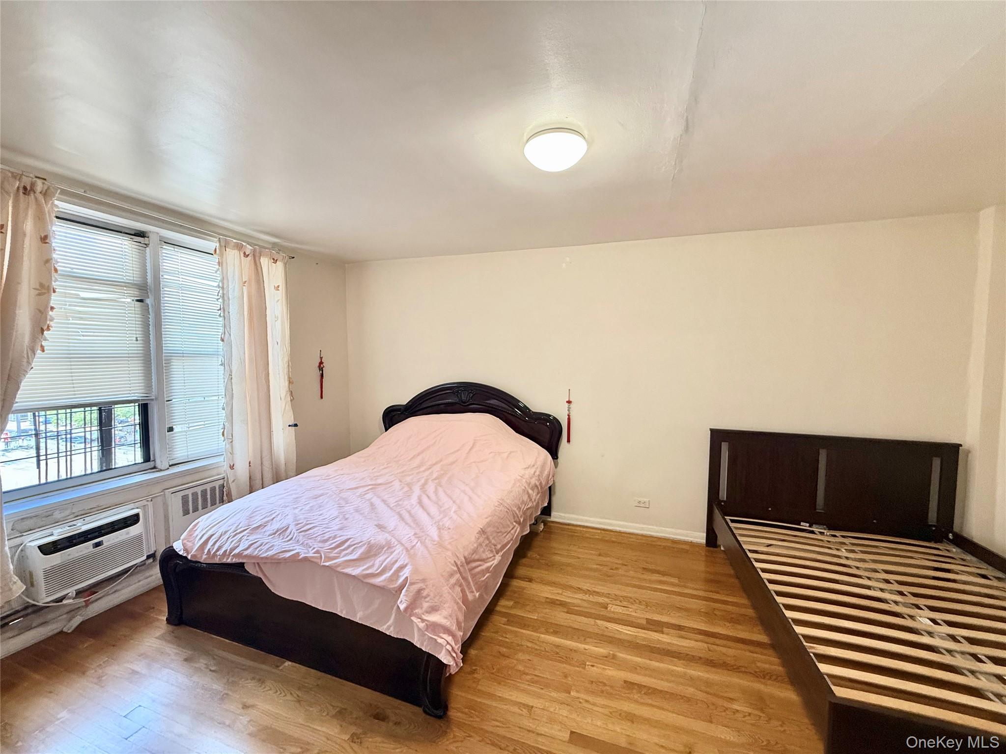 138-70 Elder Avenue 7g Property Photo 7