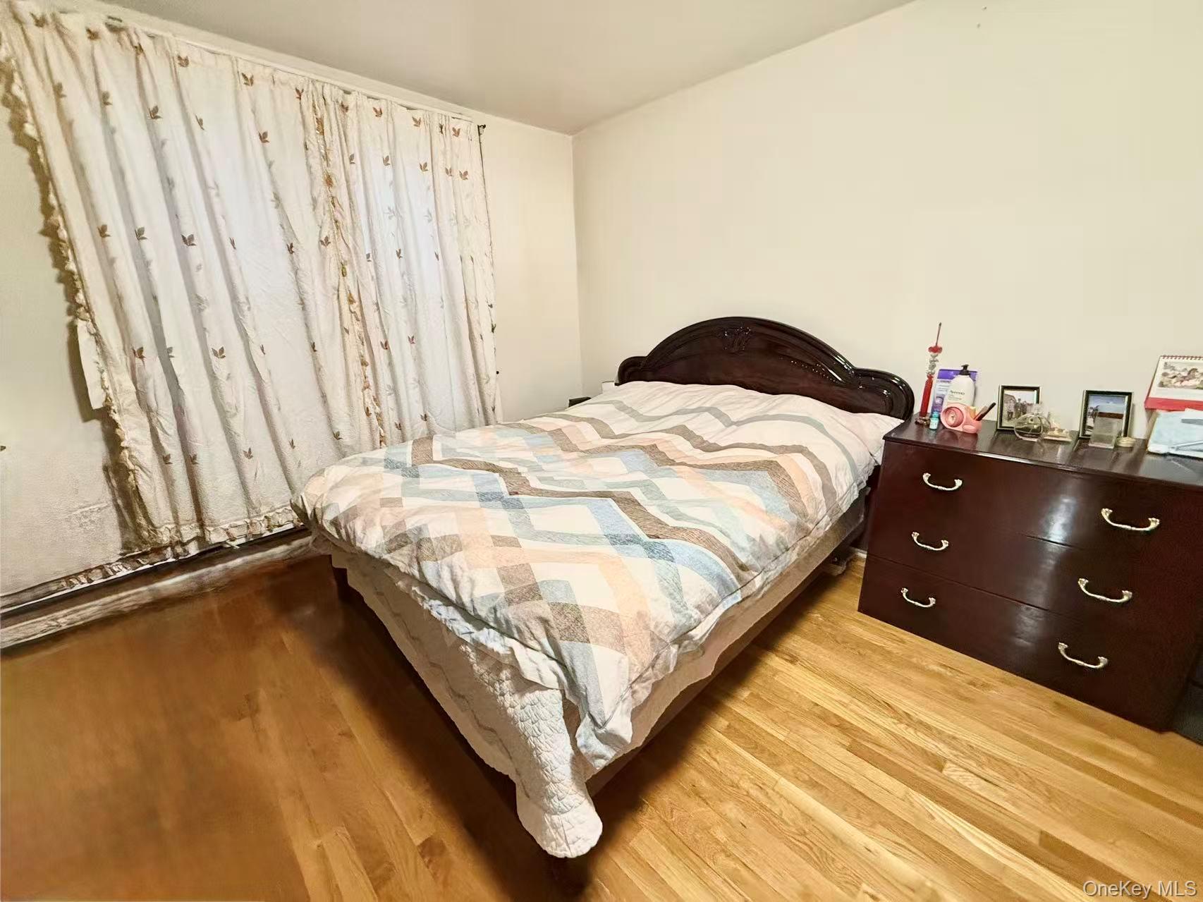 138-70 Elder Avenue 7g Property Photo 8