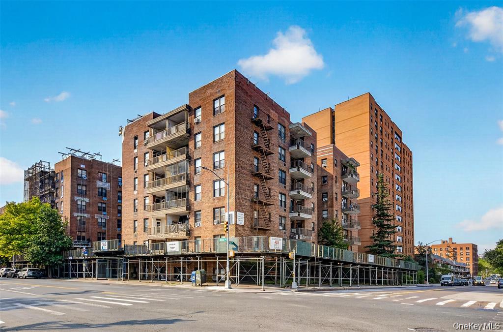 138-70 Elder Avenue 7g Property Photo 11
