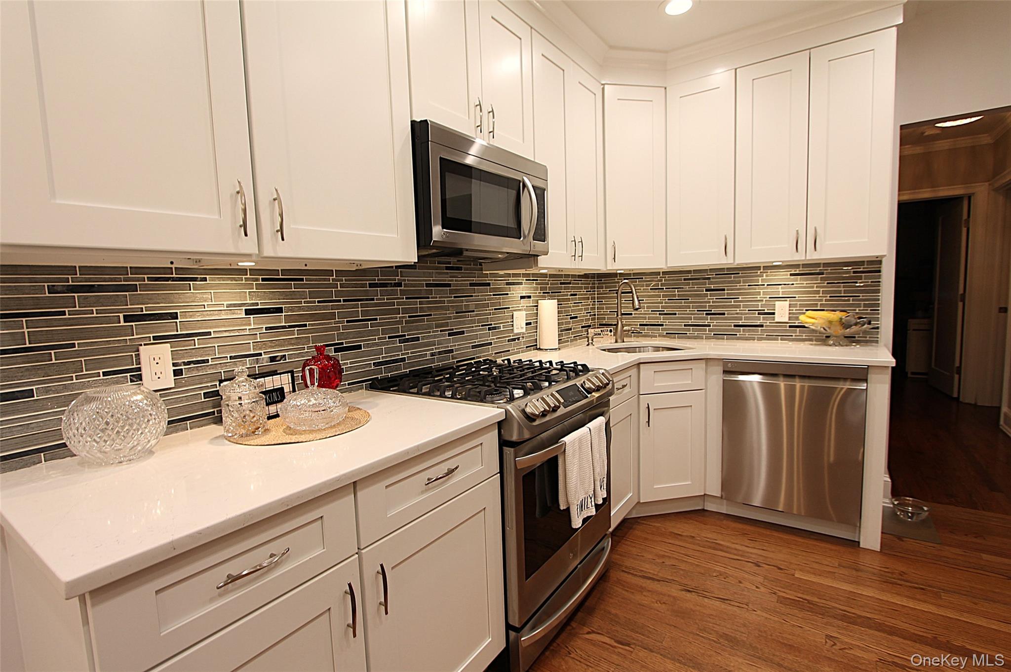 57-65 81st Street Property Photo 6