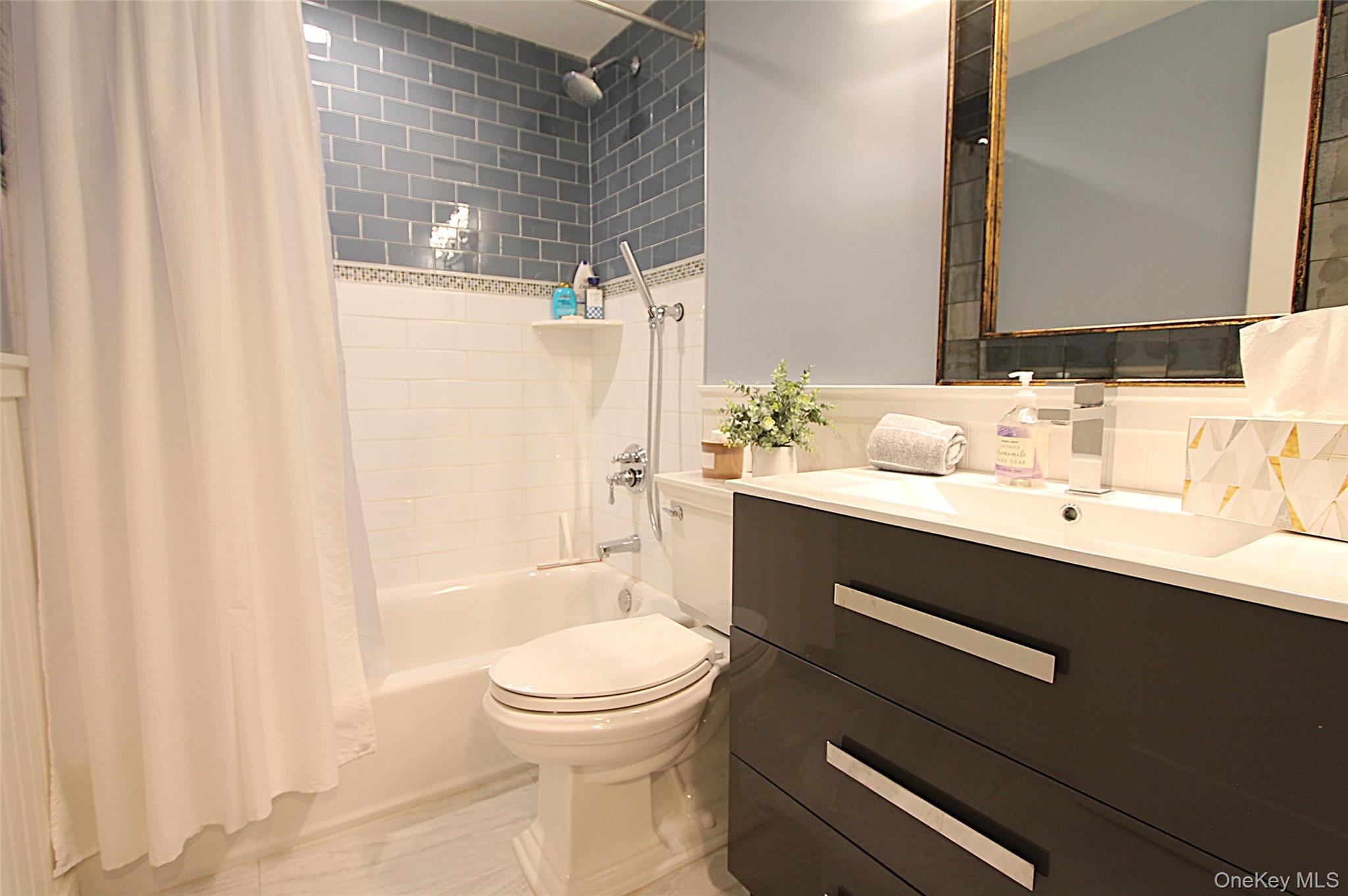 57-65 81st Street Property Photo 15