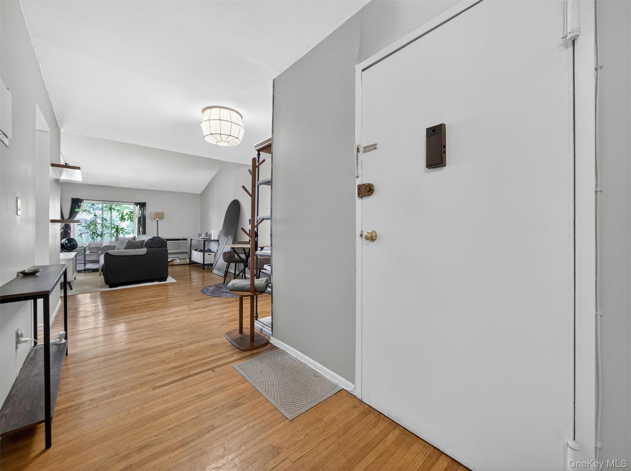 10e Blue Hill 10e Property Photo 3