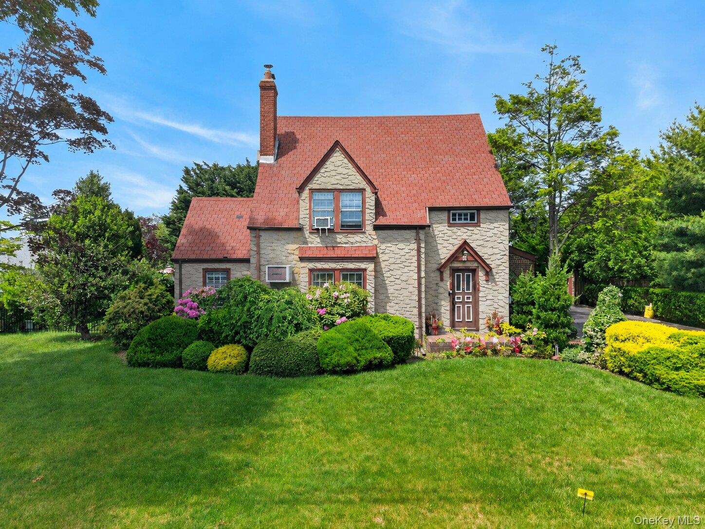 66 Walter Avenue Property Photo 1