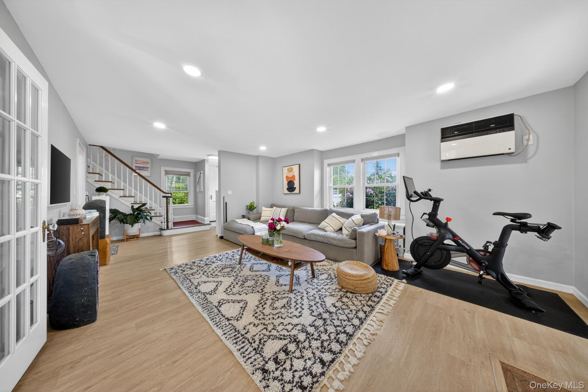66 Walter Avenue Property Photo 2