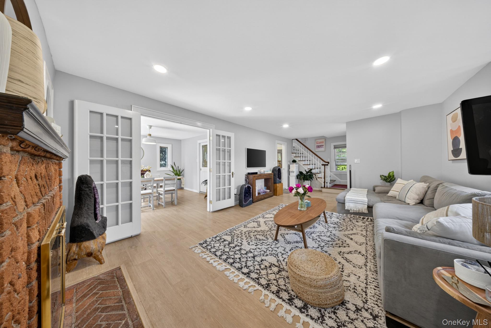 66 Walter Avenue Property Photo 3
