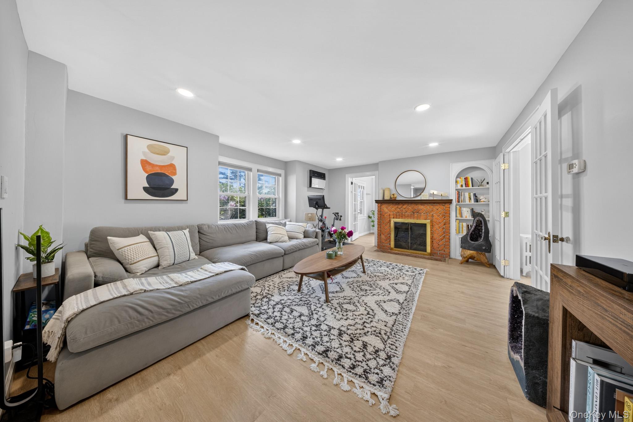 66 Walter Avenue Property Photo 4