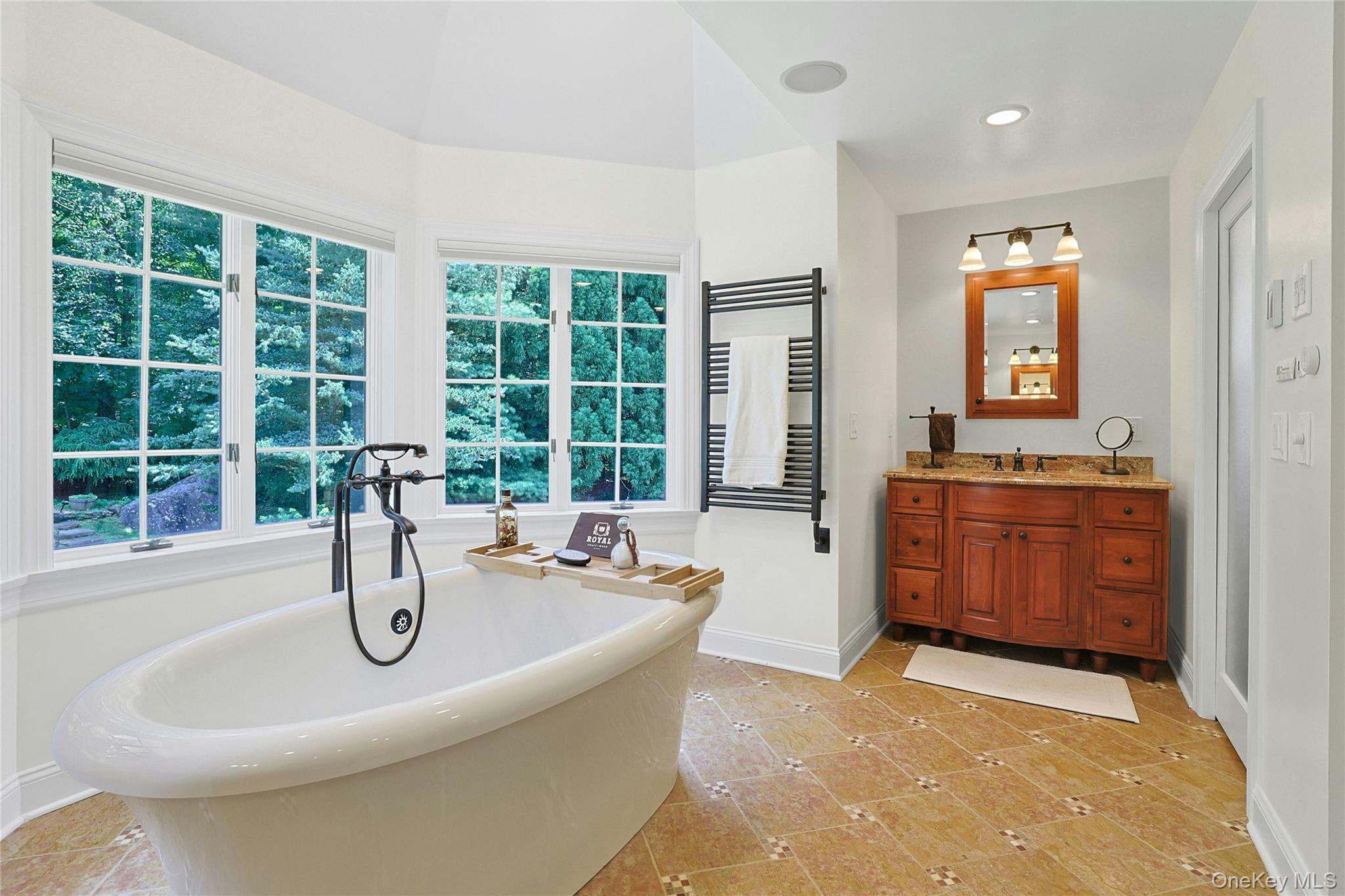 10 Hidden Oak Road Property Photo 14