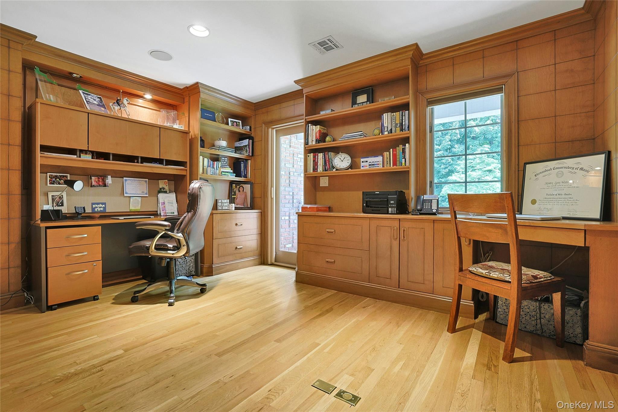 10 Hidden Oak Road Property Photo 15