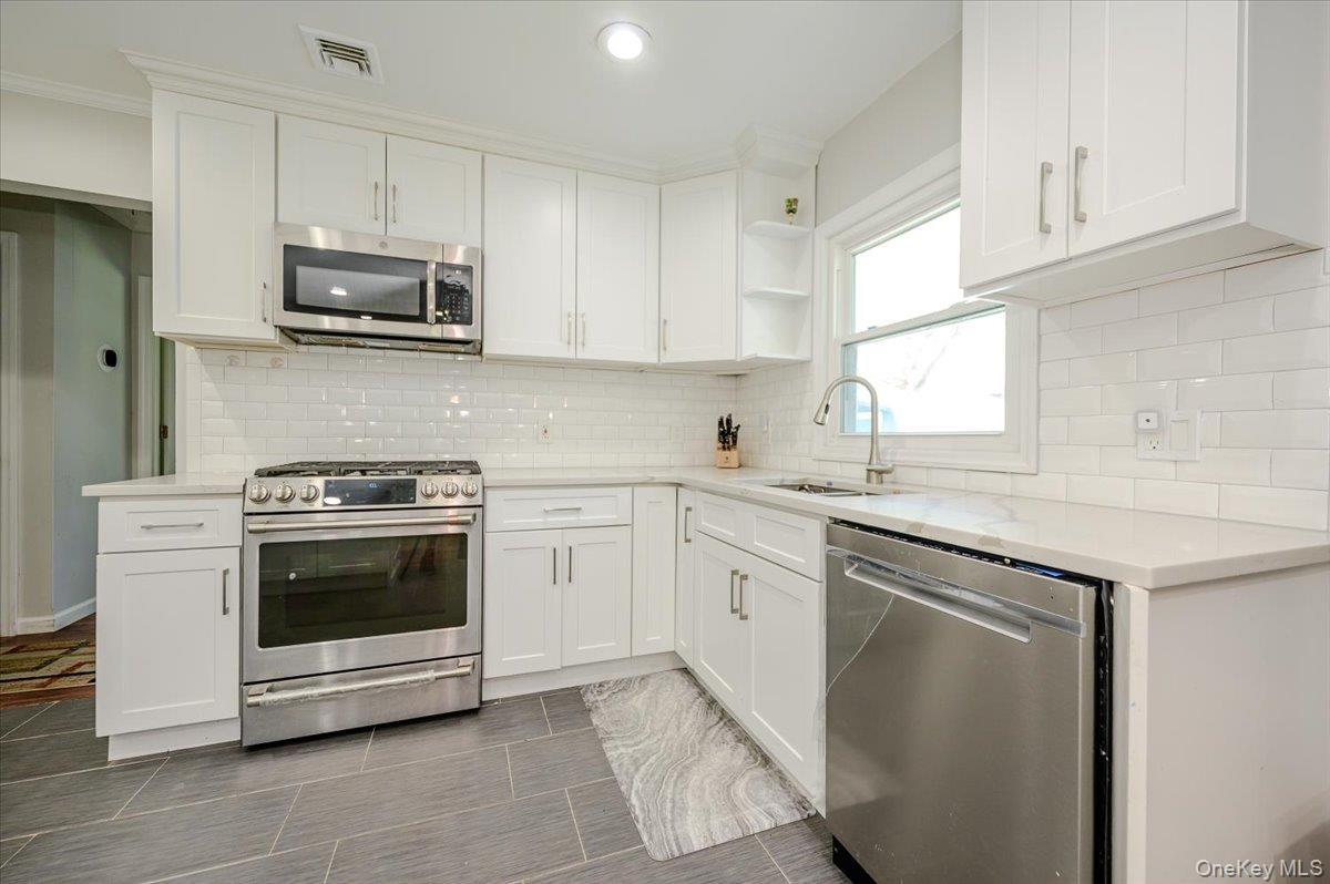 534 Allen Road Property Photo 9