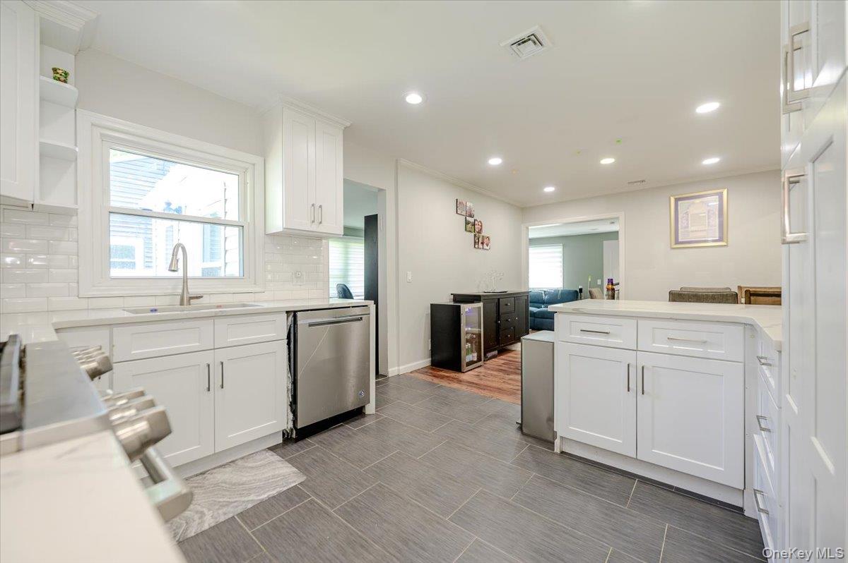 534 Allen Road Property Photo 10