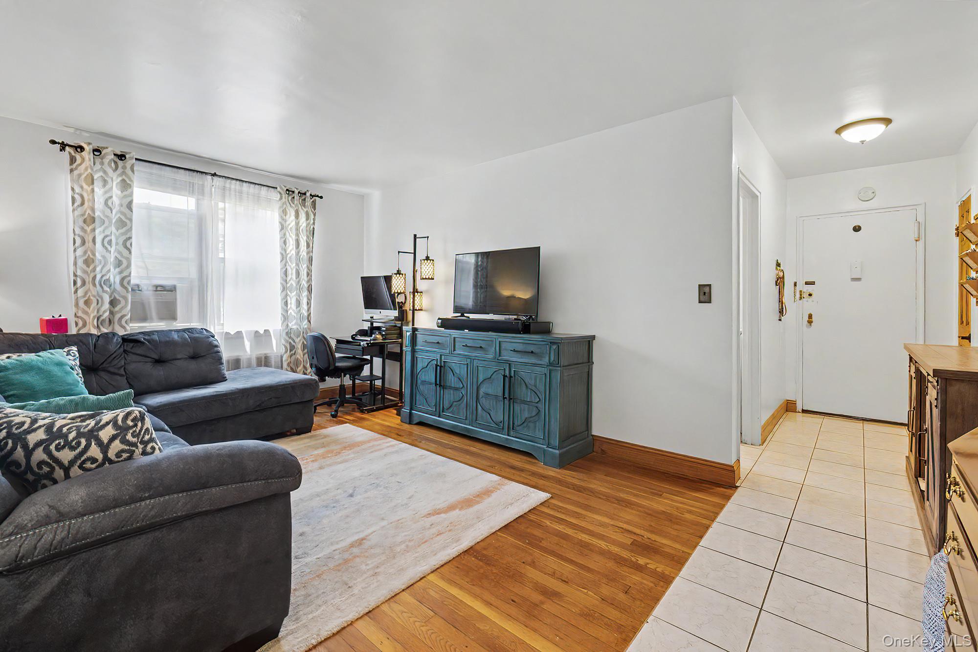 175 Bryant Avenue 1i Property Photo 6
