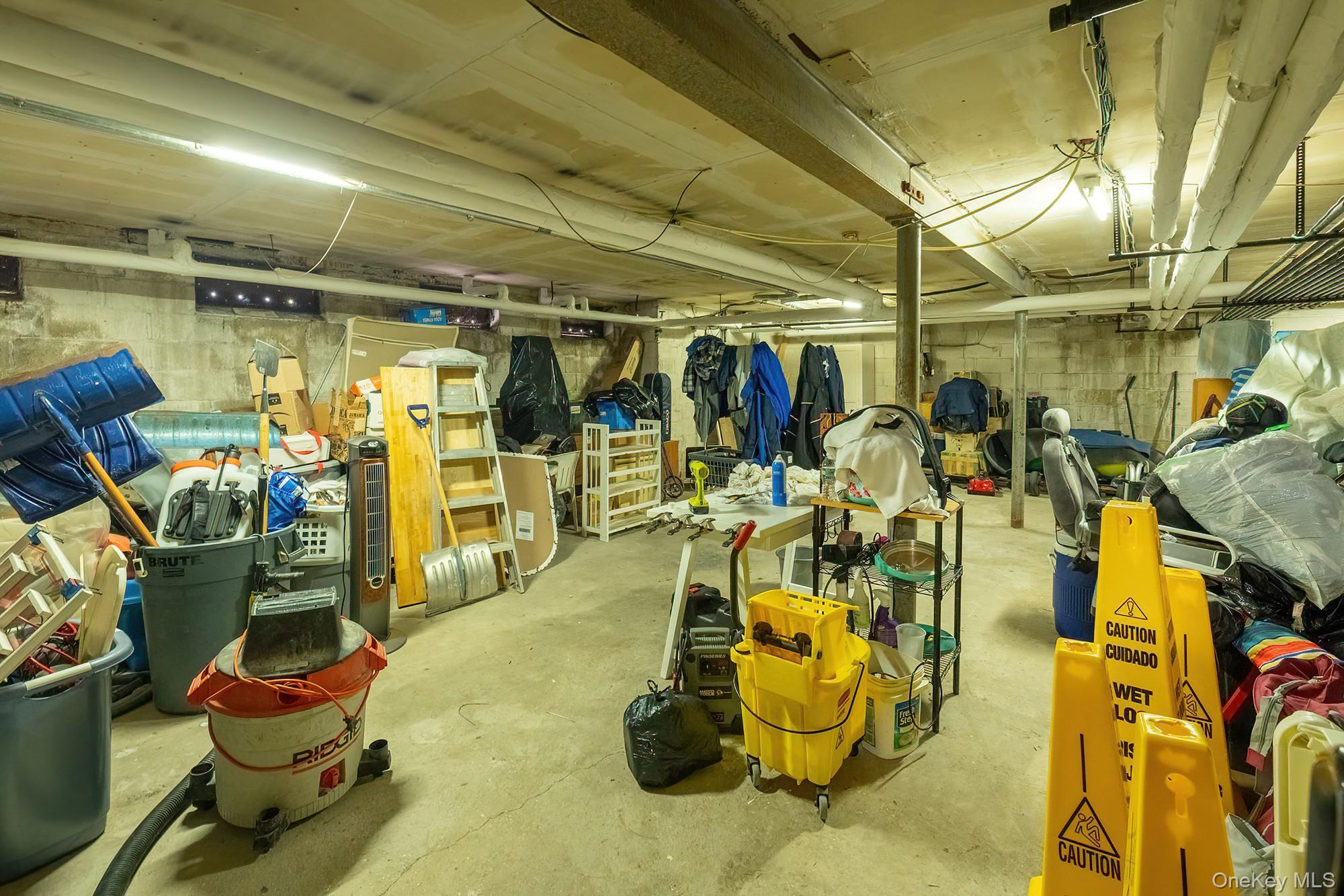 175 Bryant Avenue 1i Property Photo 22