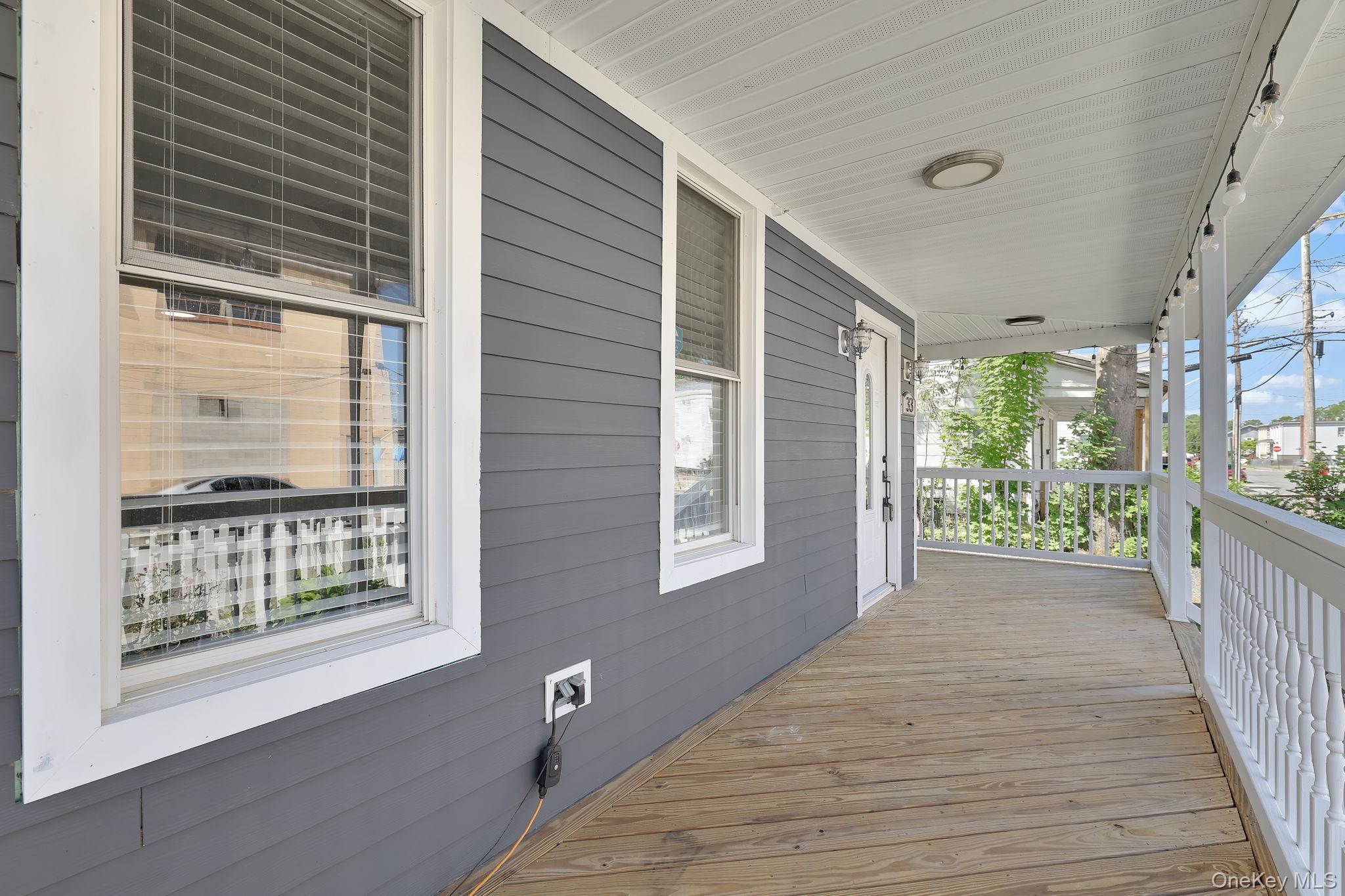 33 Seward Avenue Property Photo 6