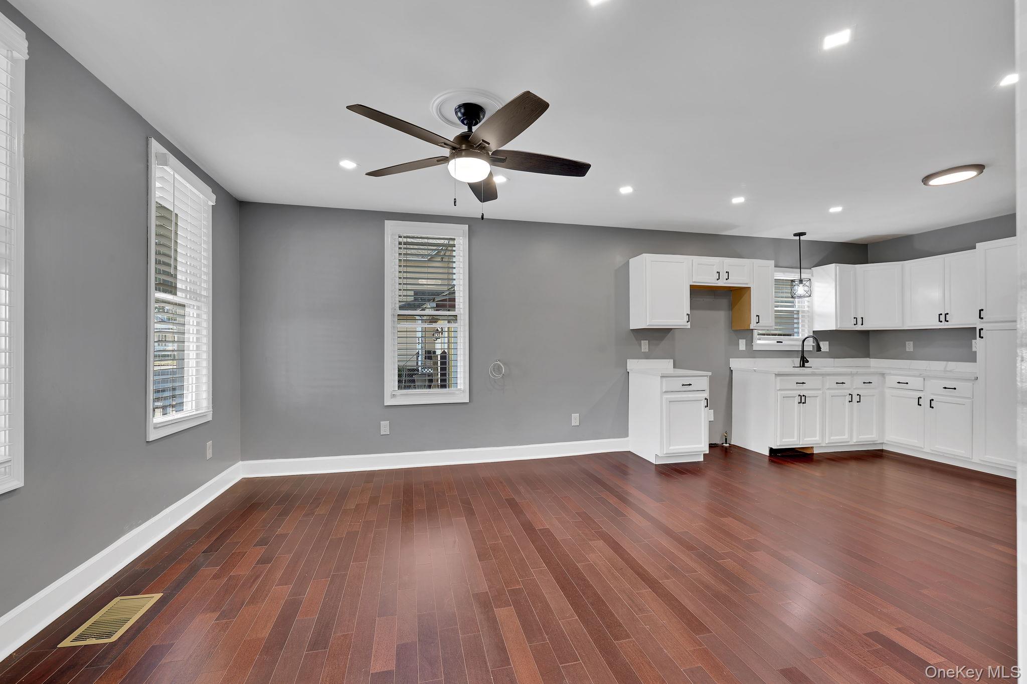 33 Seward Avenue Property Photo 8