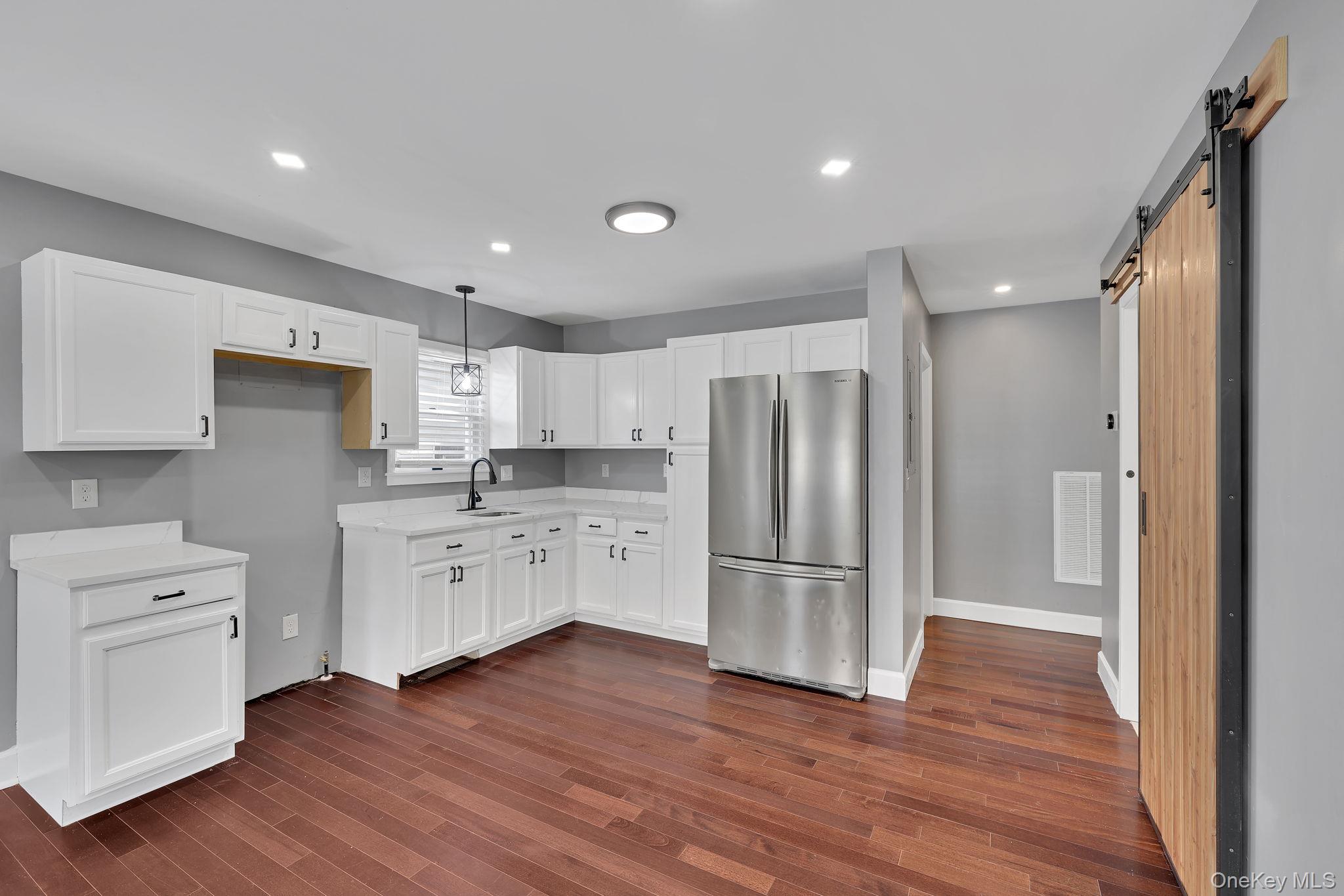 33 Seward Avenue Property Photo 10
