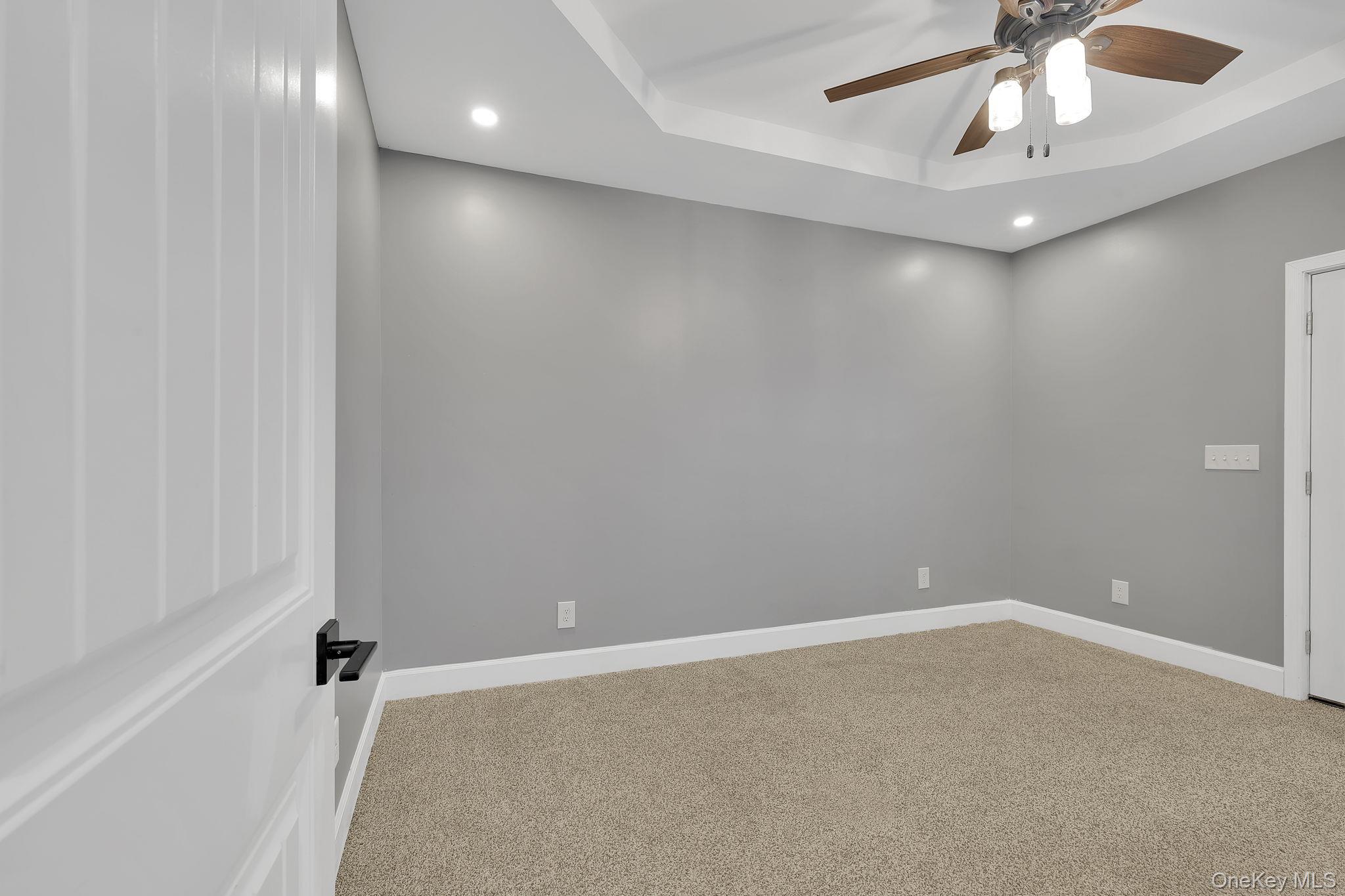 33 Seward Avenue Property Photo 14