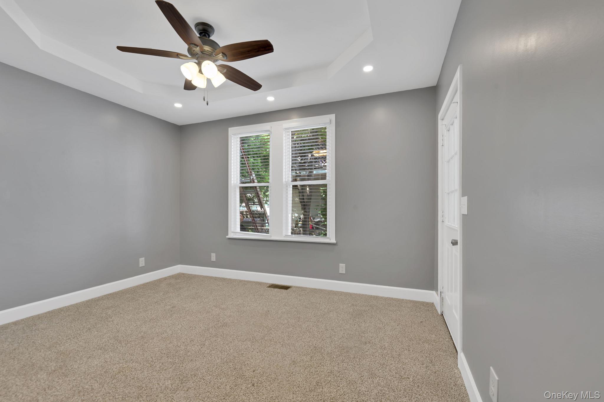 33 Seward Avenue Property Photo 16