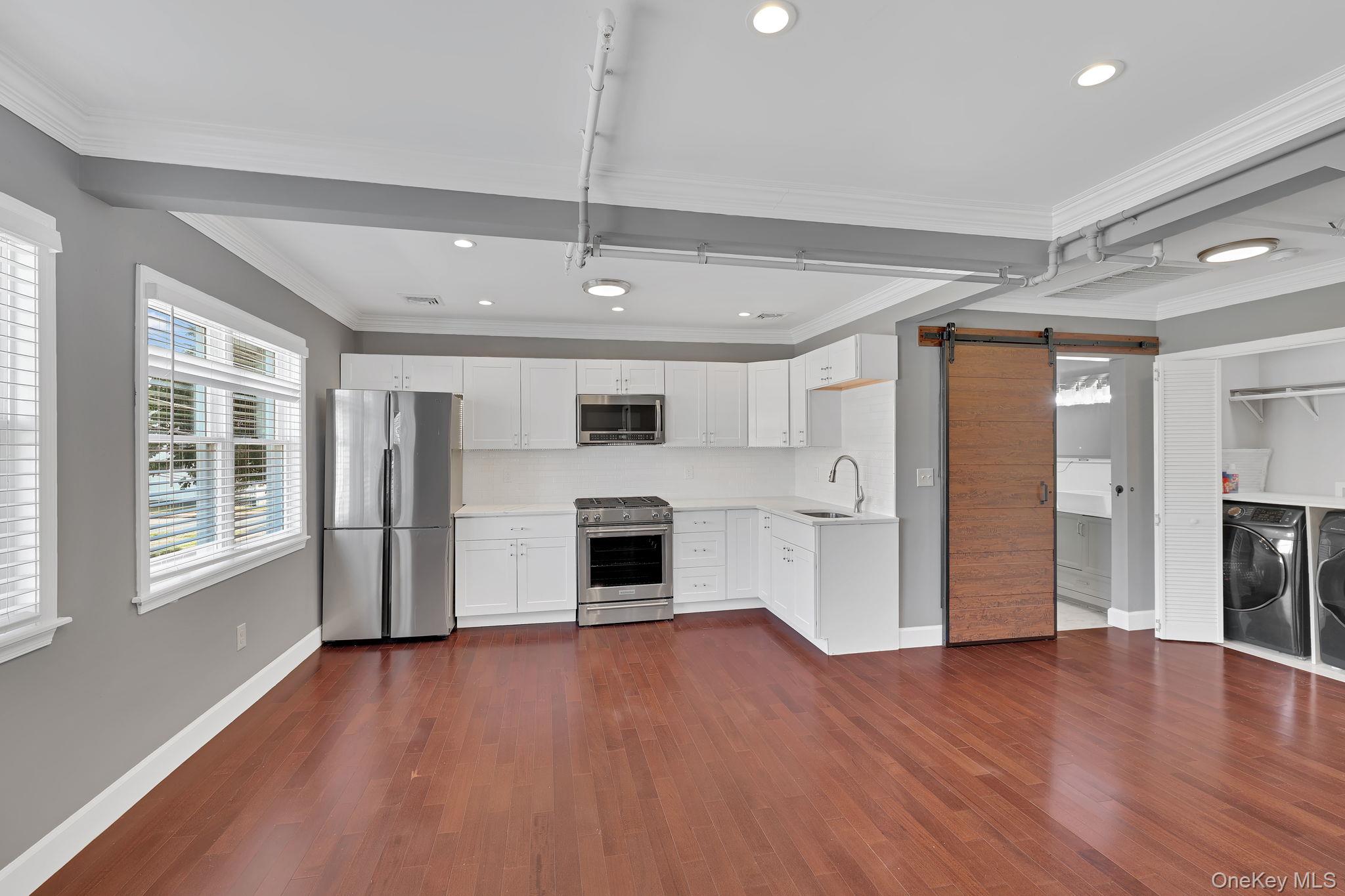 33 Seward Avenue Property Photo 18