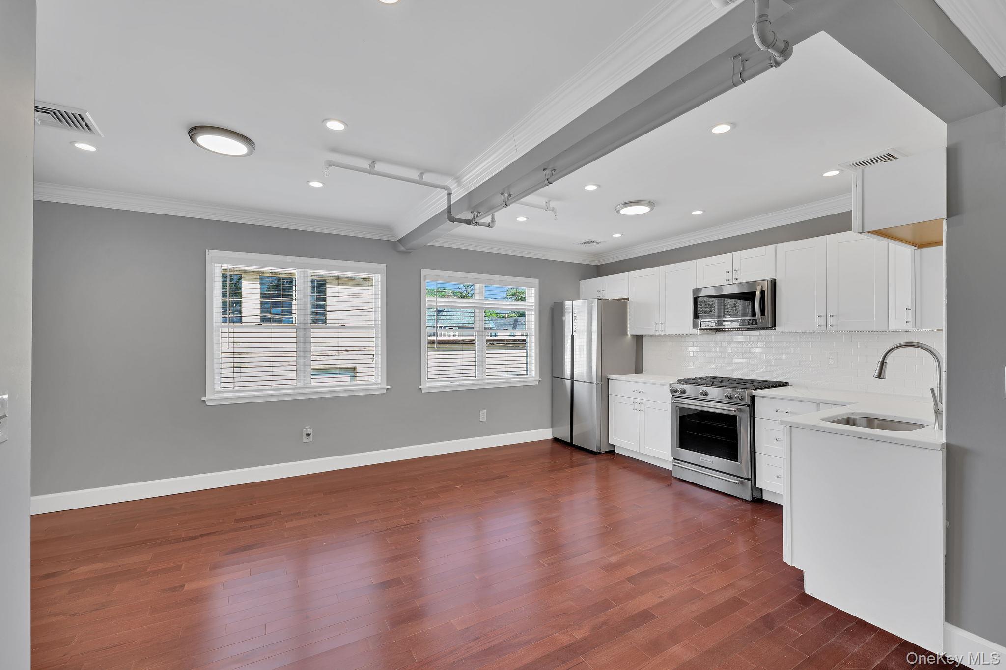 33 Seward Avenue Property Photo 19