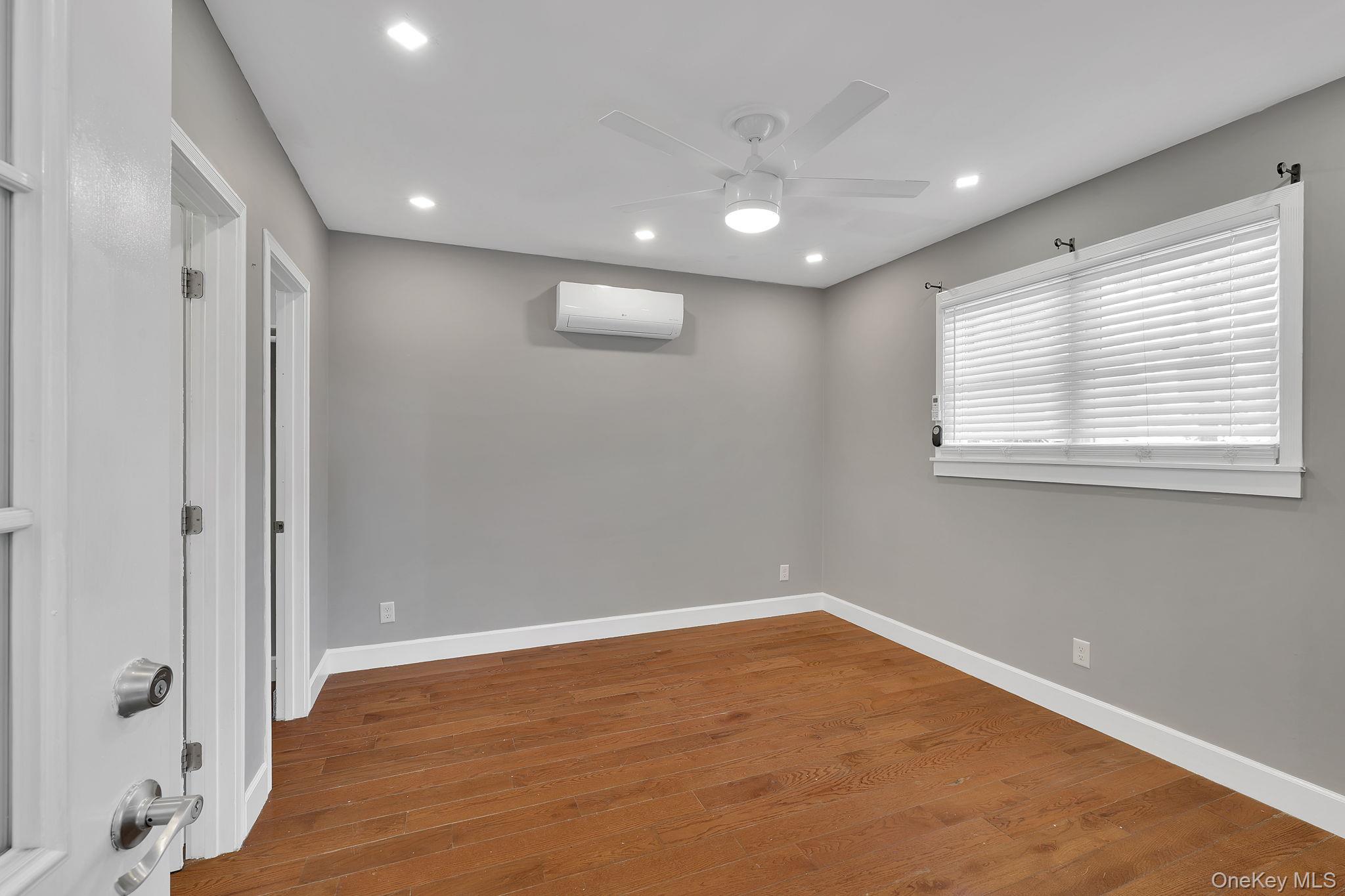 33 Seward Avenue Property Photo 37