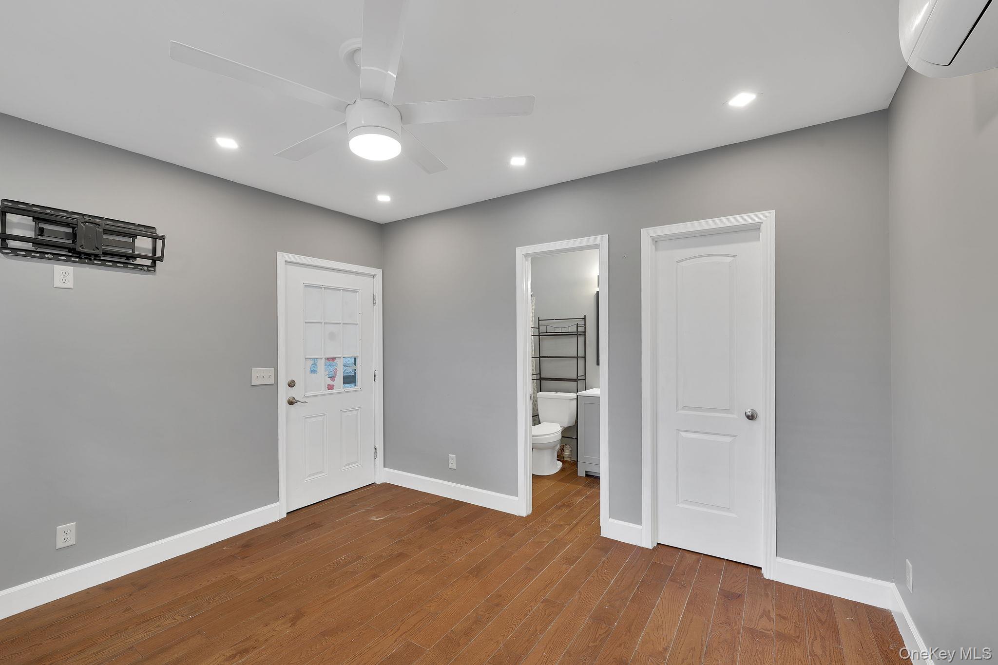 33 Seward Avenue Property Photo 39